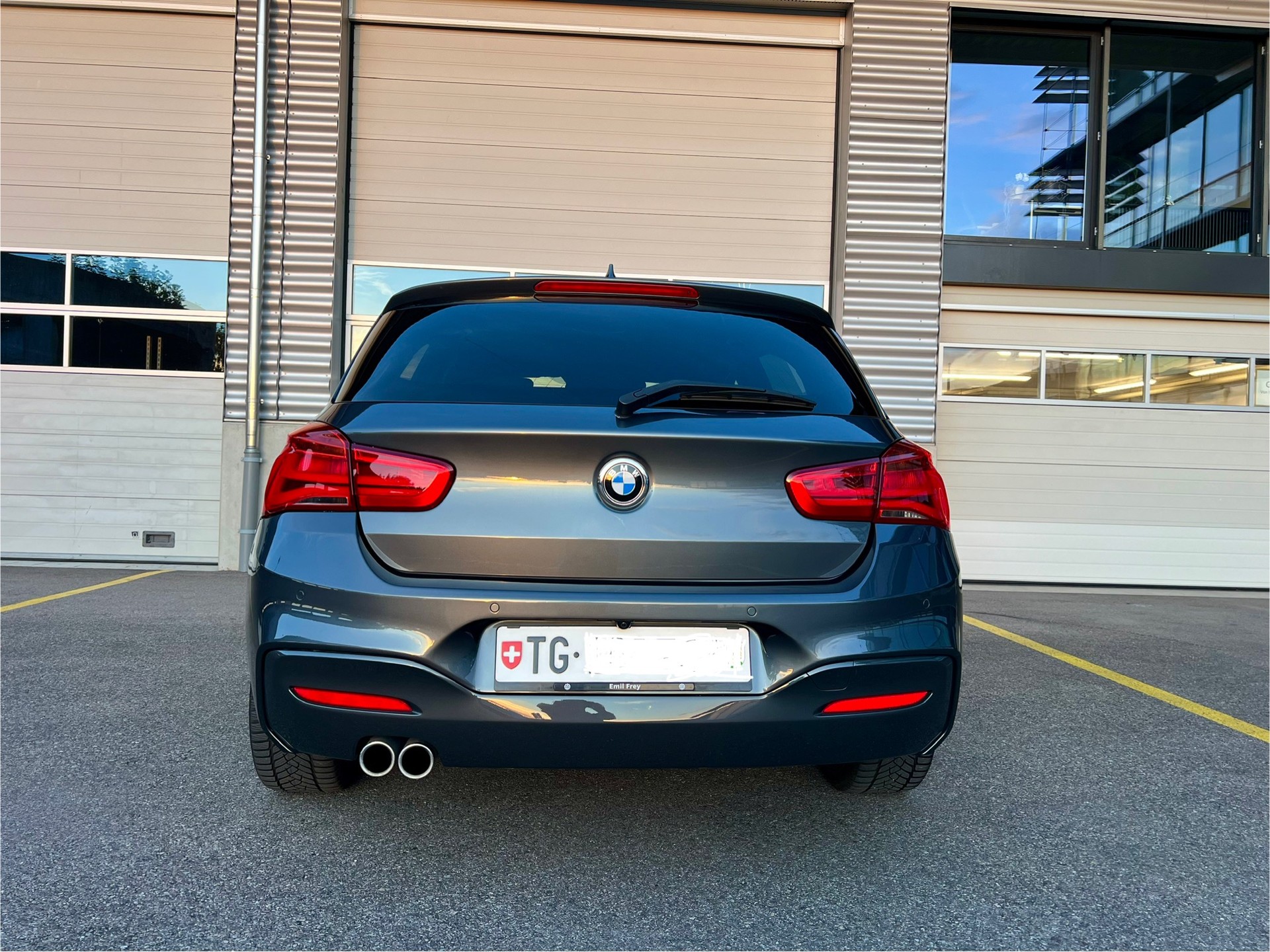 BMW 120d xDrive M Sport Steptronic-image-5