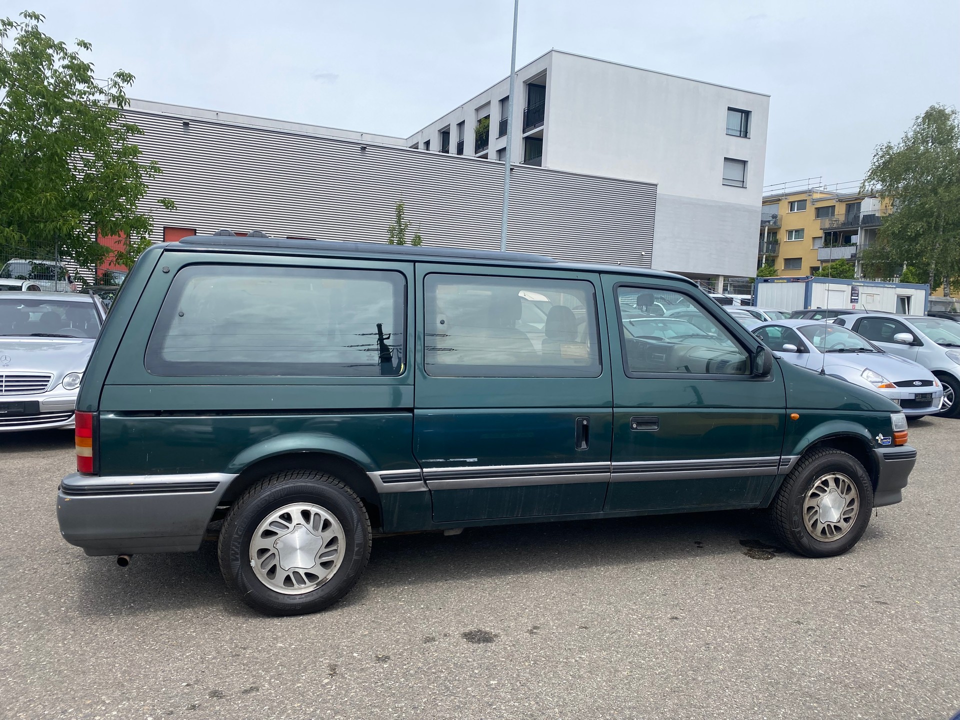 CHRYSLER Grand Voyager LE 3.3-image-3