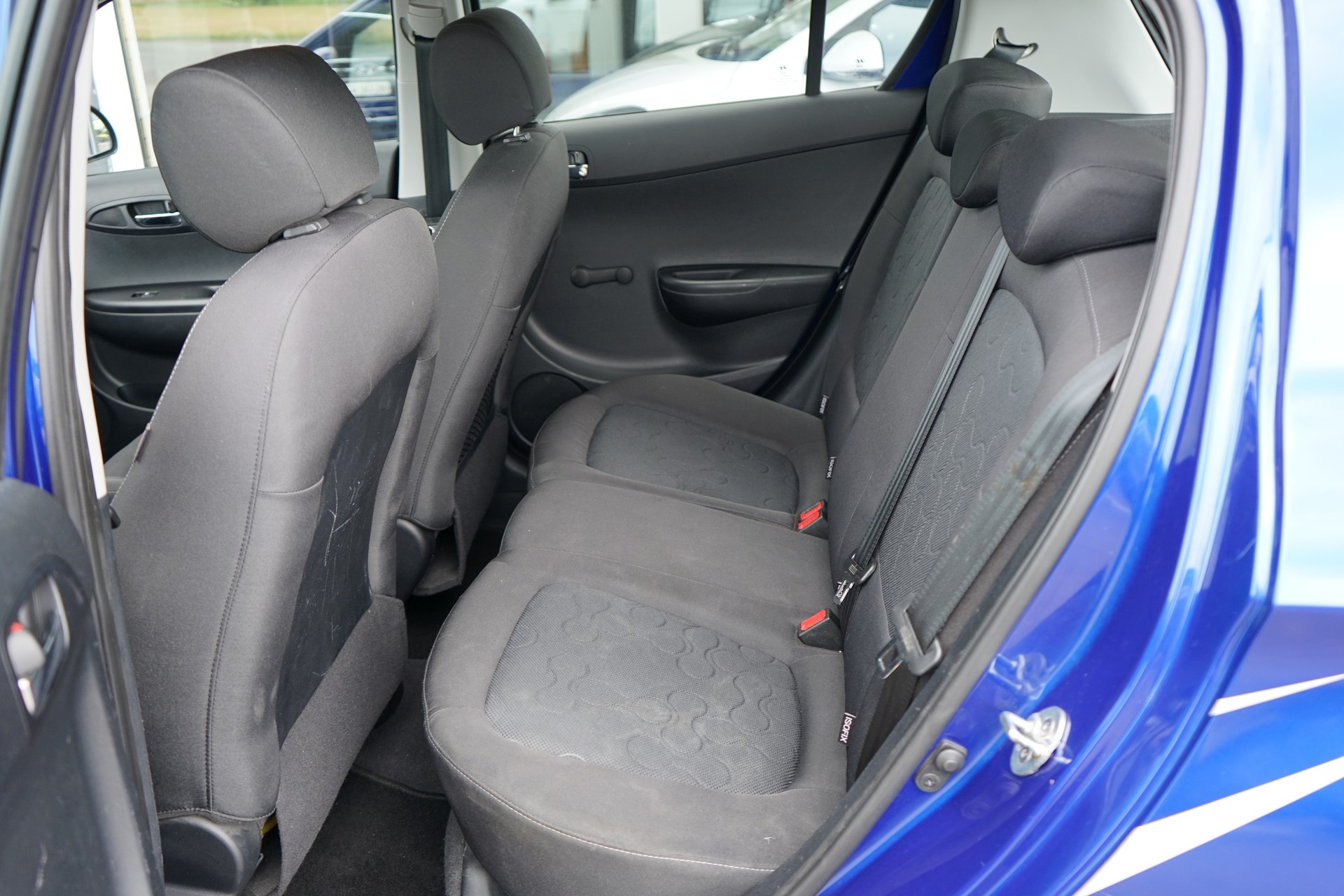 HYUNDAI i20 1.4 Style-image-8