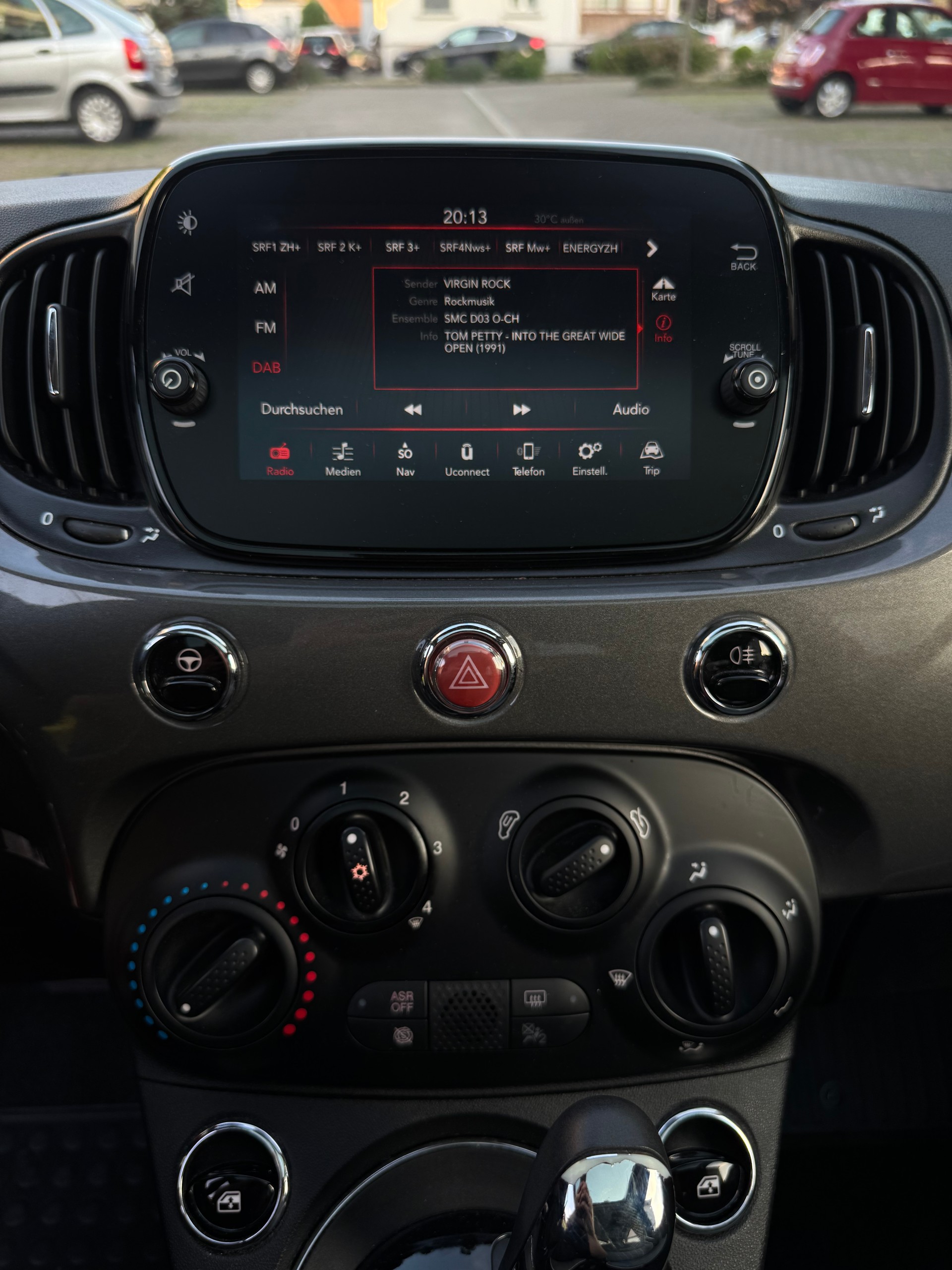 FIAT 500 1.2 Lounge Dualogic-image-11
