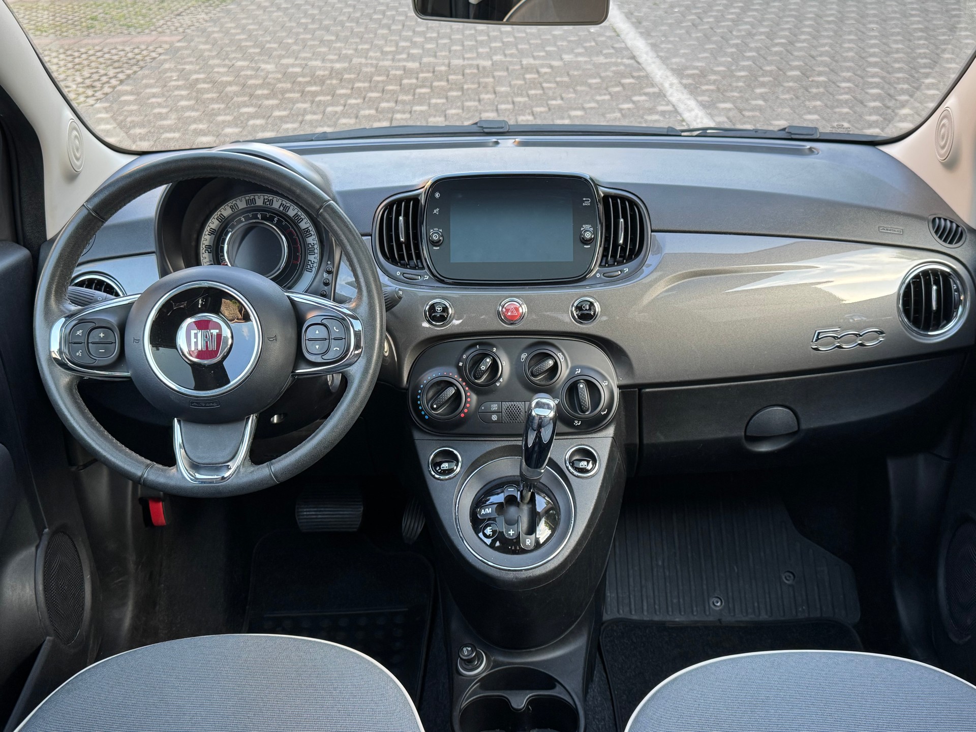 FIAT 500 1.2 Lounge Dualogic-image-8