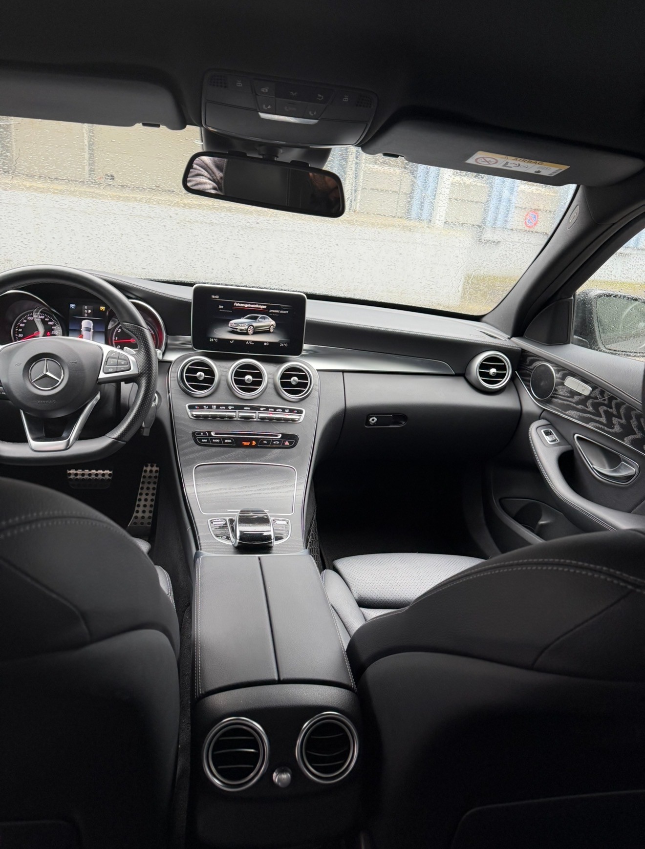 MERCEDES-BENZ C 300 AMG Line 9G-Tronic-image-12