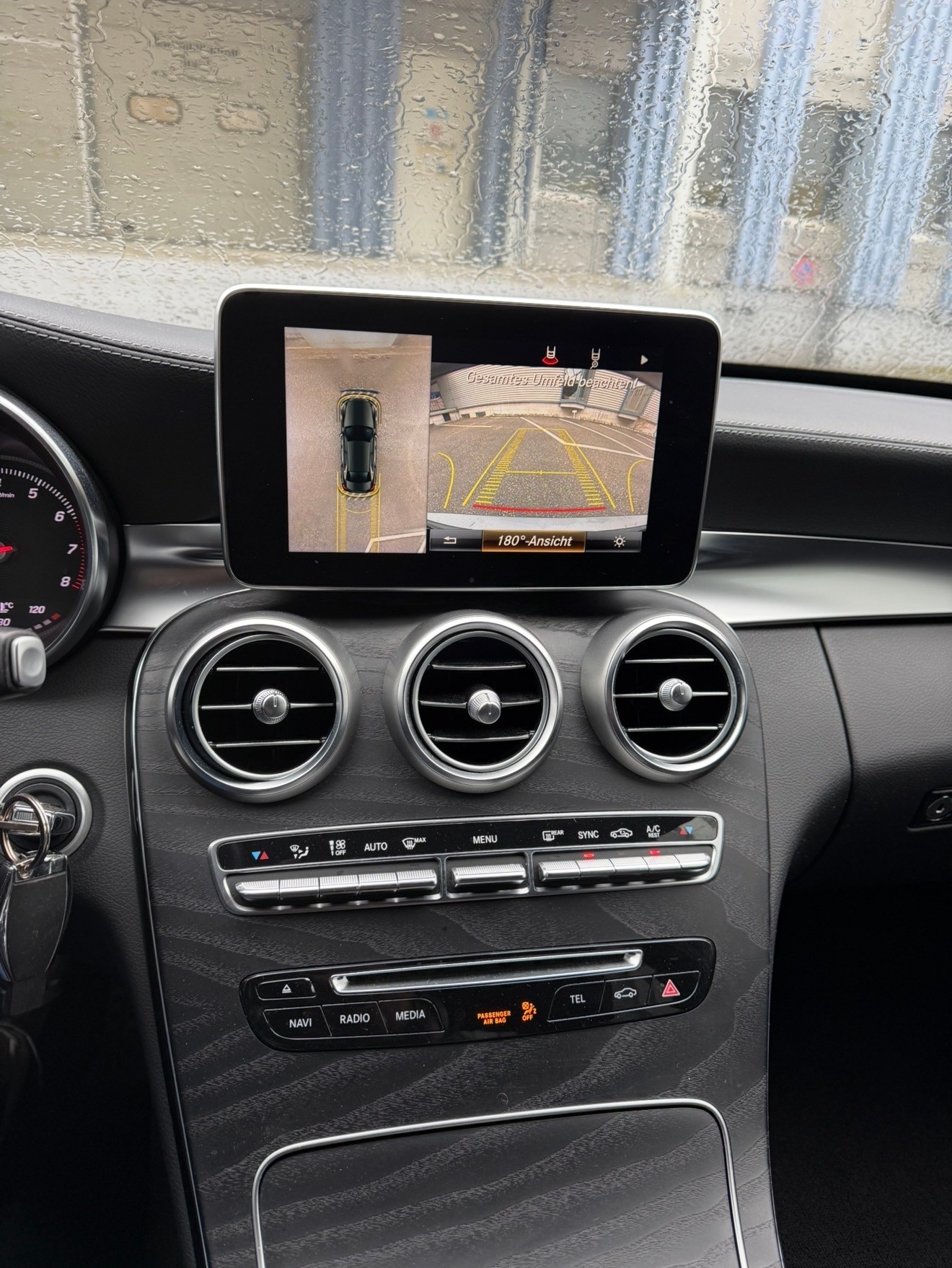MERCEDES-BENZ C 300 AMG Line 9G-Tronic-image-10