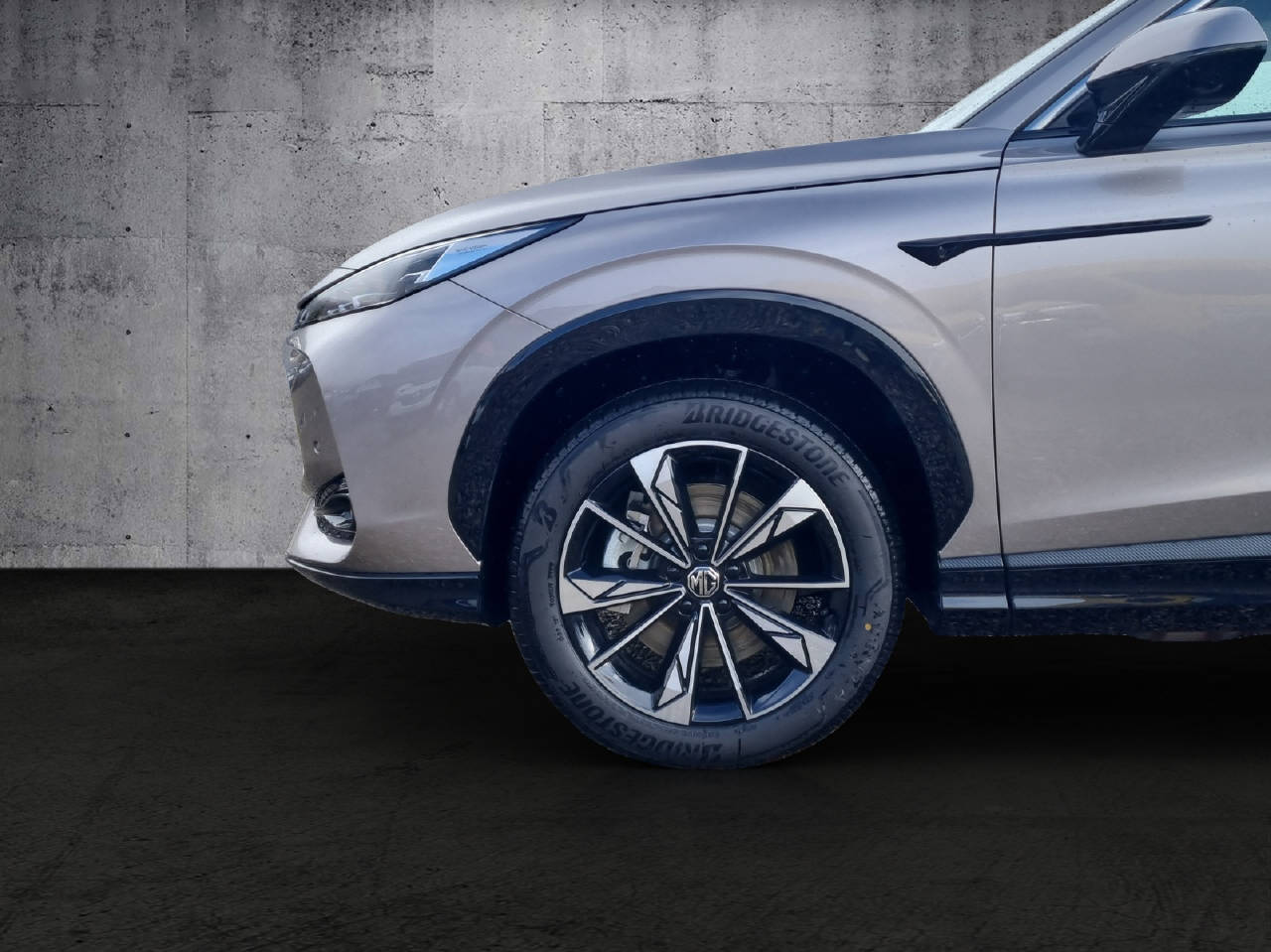 MG HS 1.5 Hybrid Luxury-image-9