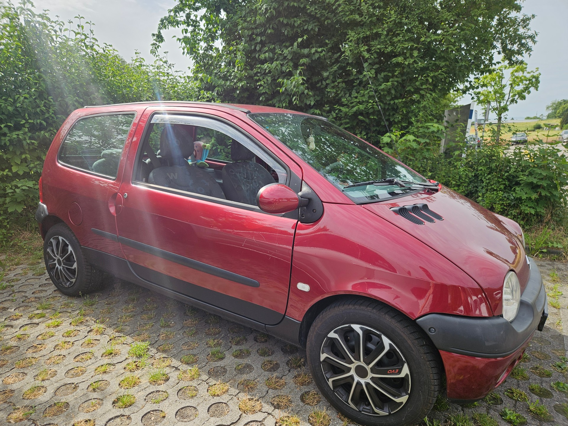 RENAULT Twingo 1.2 Authentique Advantage-image-1