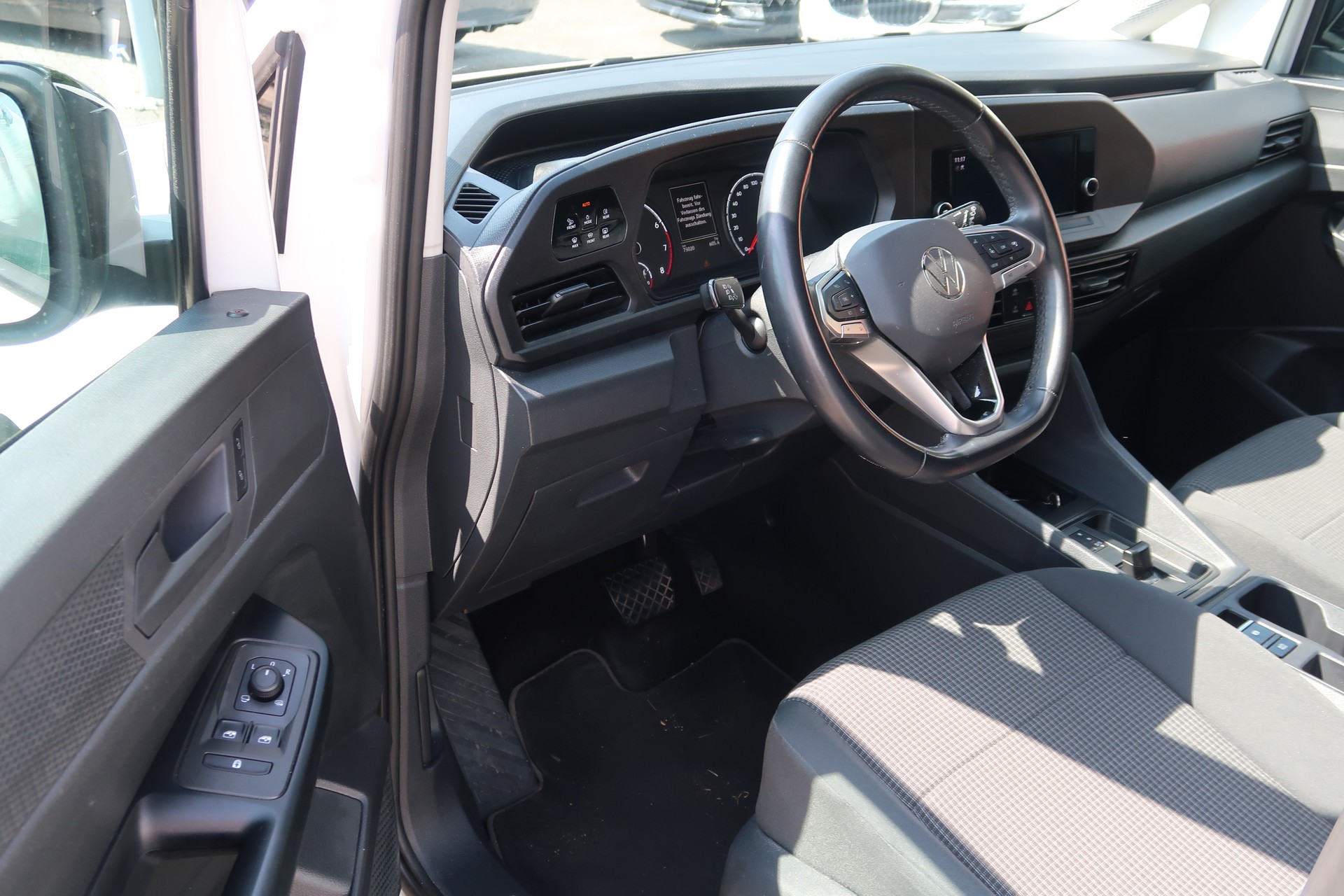 VW Caddy Maxi 1.5 TSI Liberty DSG-image-7