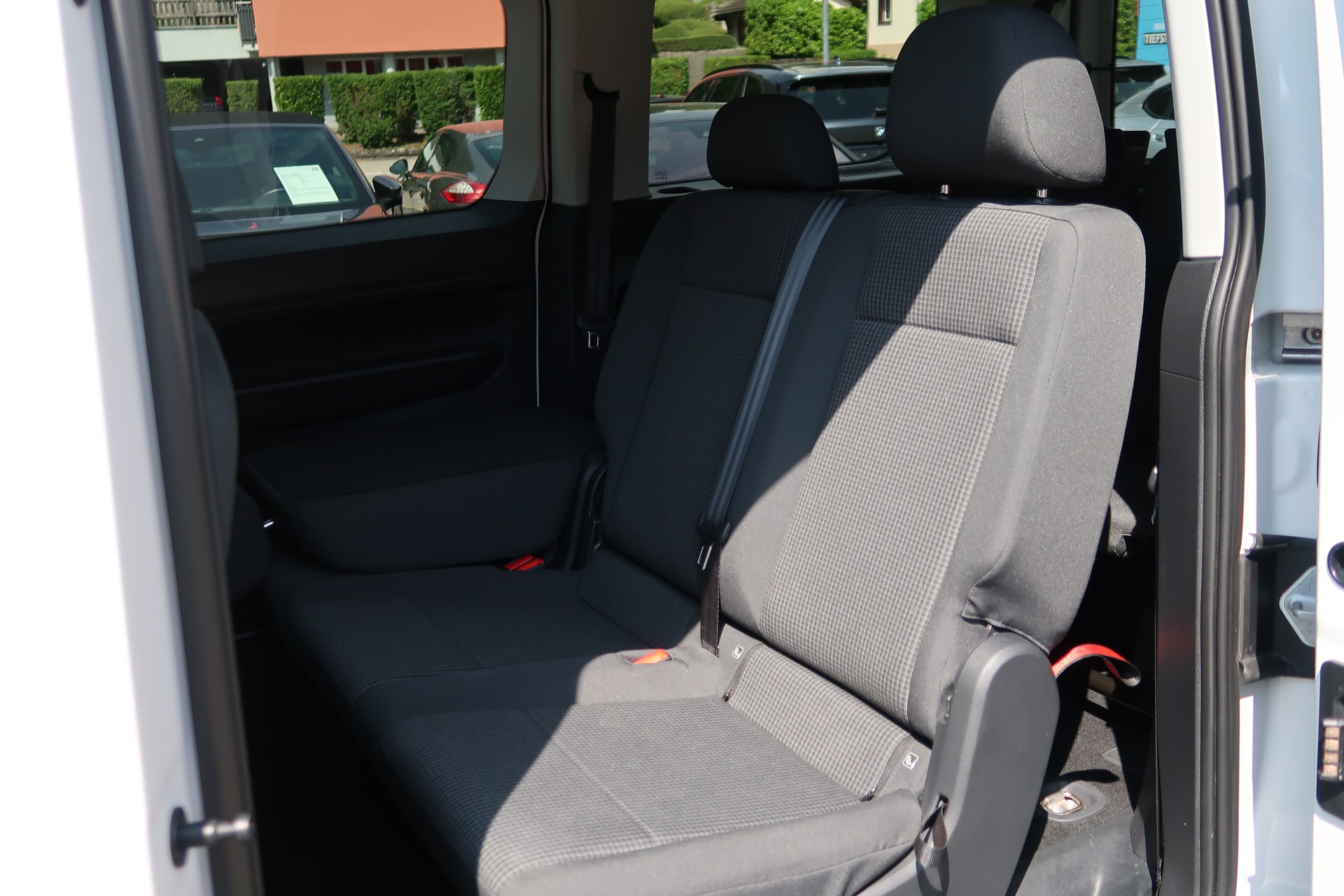 VW Caddy Maxi 1.5 TSI Liberty DSG-image-8