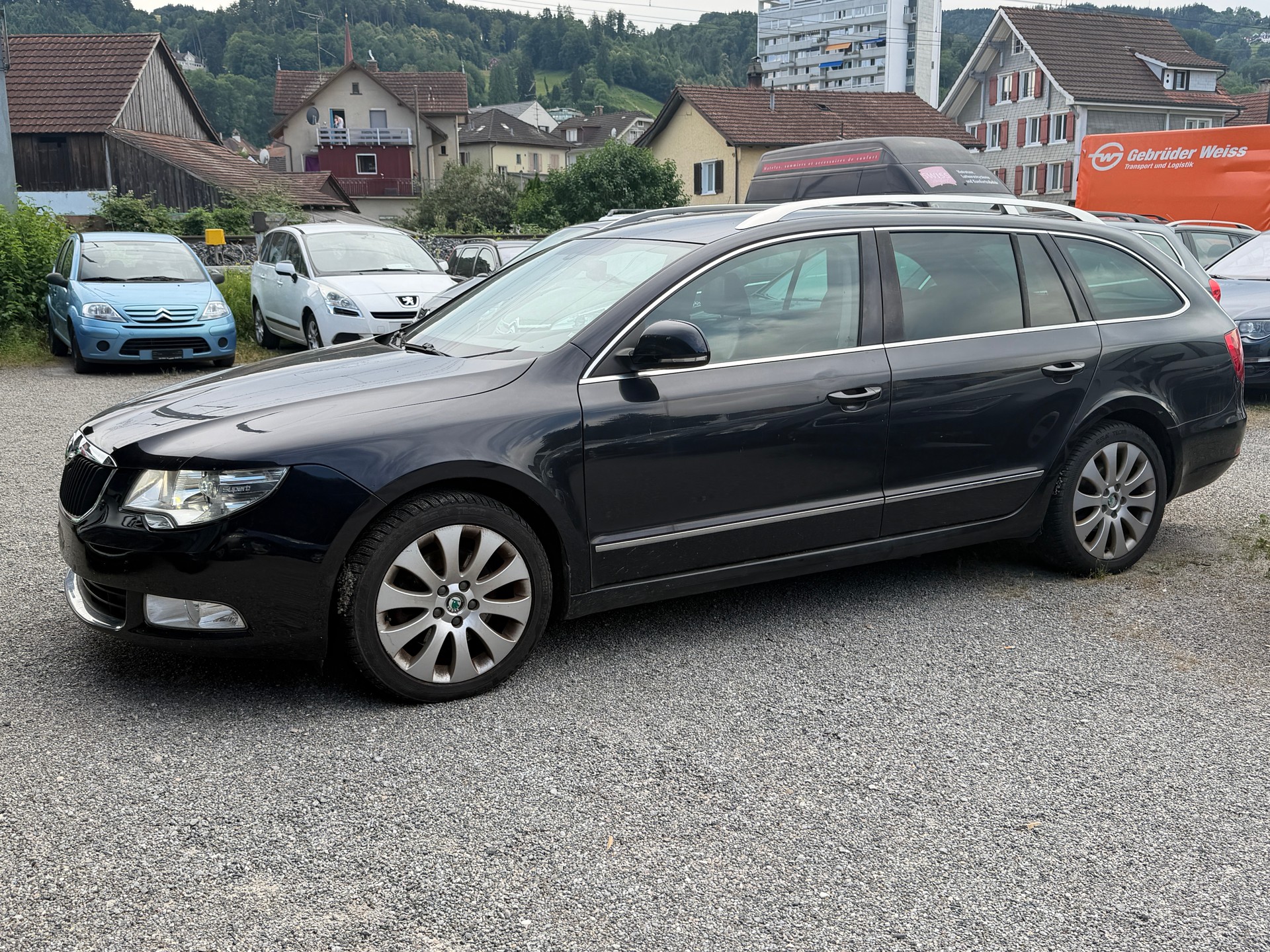 SKODA Superb Combi 2.0 TDi Elegance 4x4 DSG-image-1