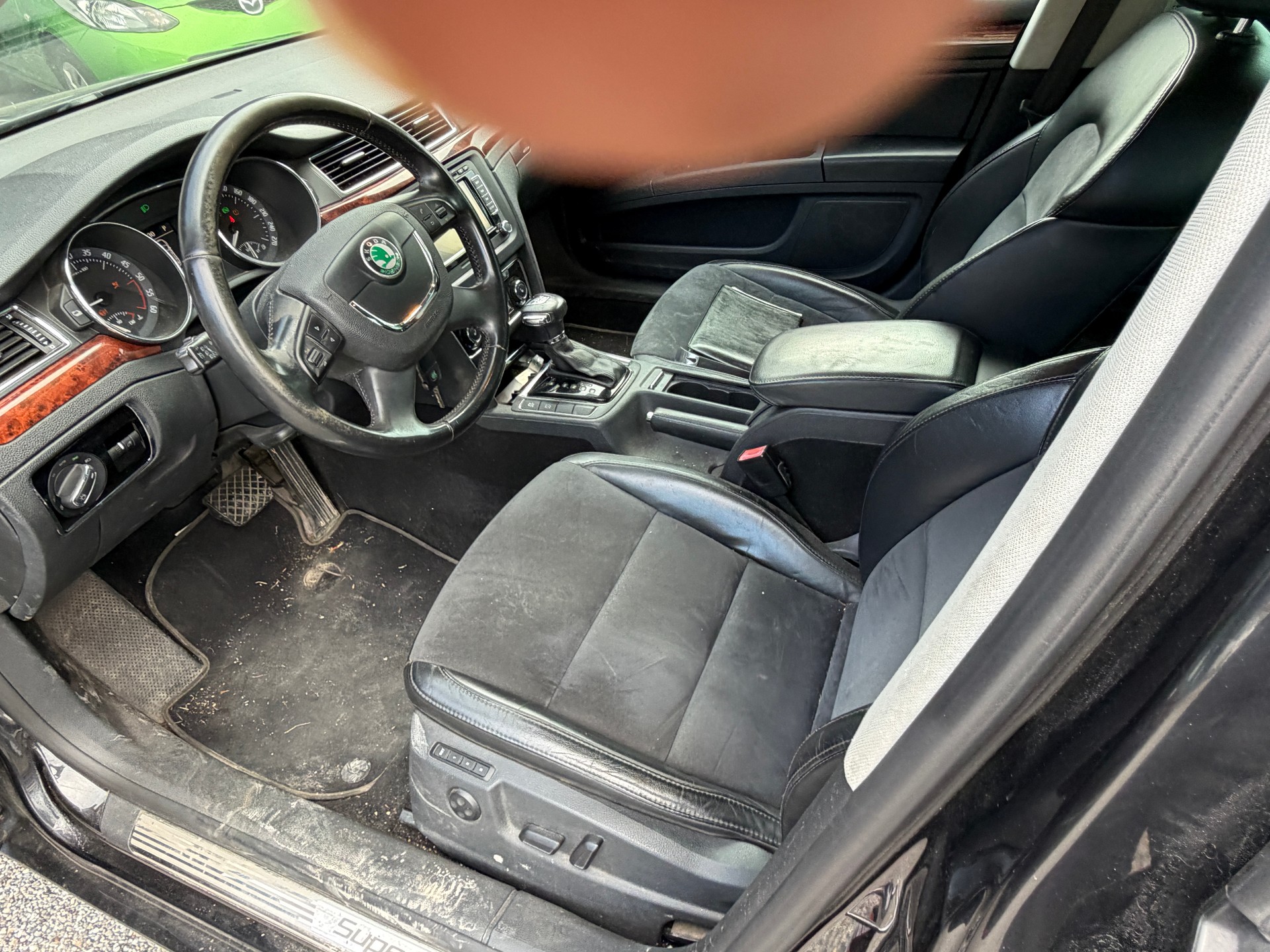 SKODA Superb Combi 2.0 TDi Elegance 4x4 DSG-image-7