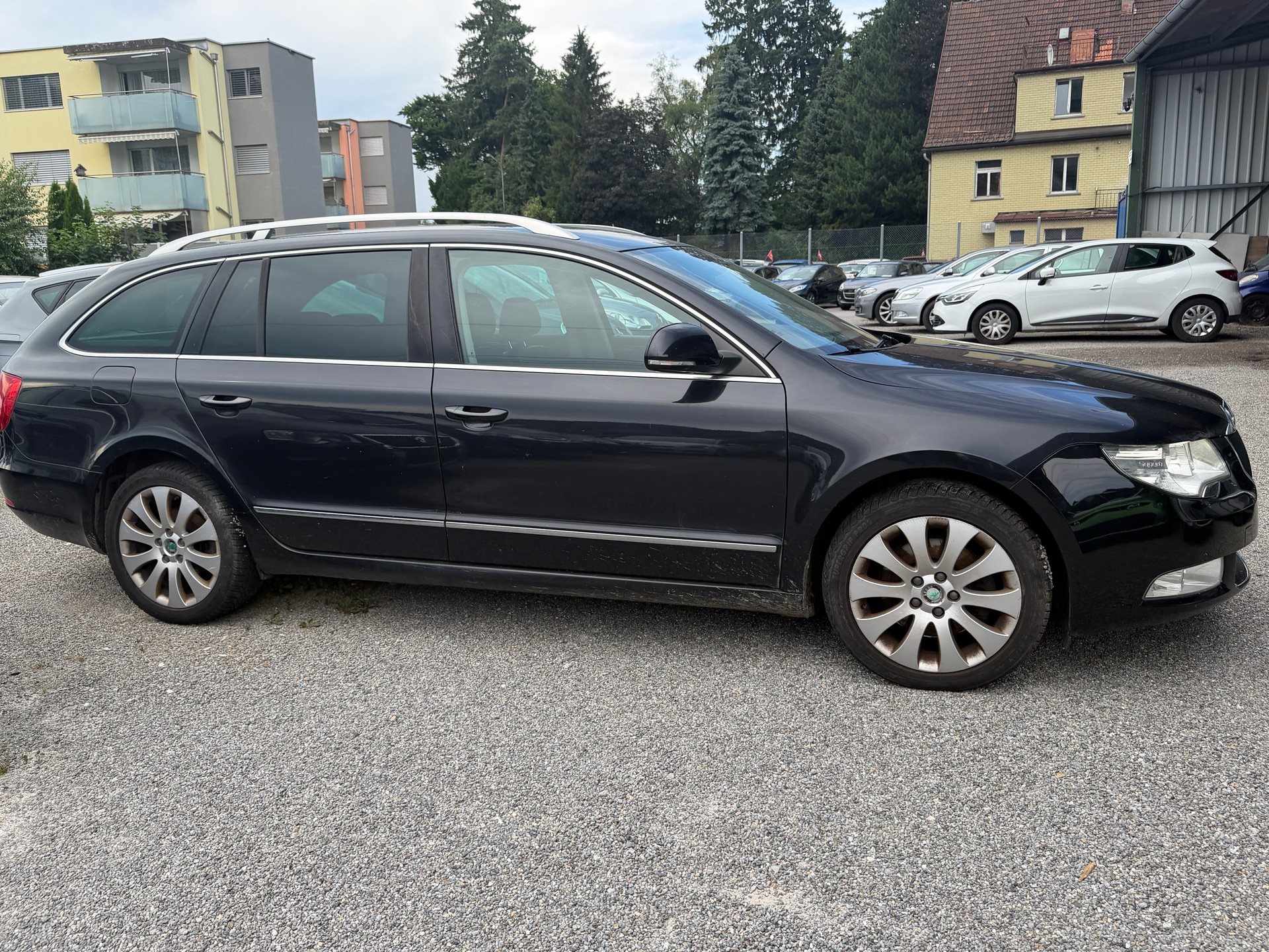 SKODA Superb Combi 2.0 TDi Elegance 4x4 DSG-image-4
