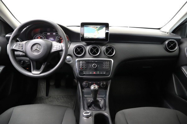 MERCEDES-BENZ A 160-image-9