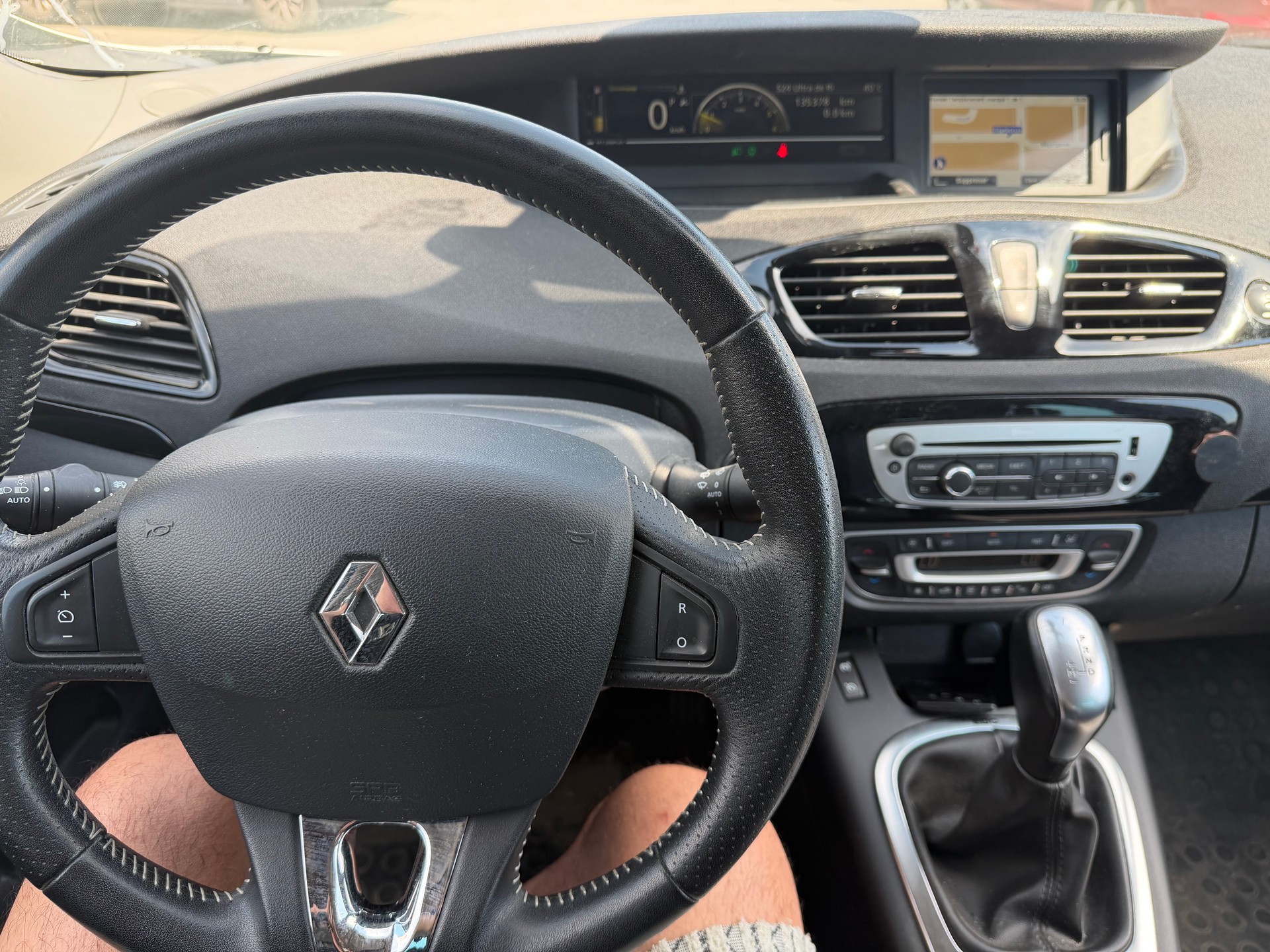 RENAULT Grand Scénic 1.5 dCi Bose Edition EDC-image-7