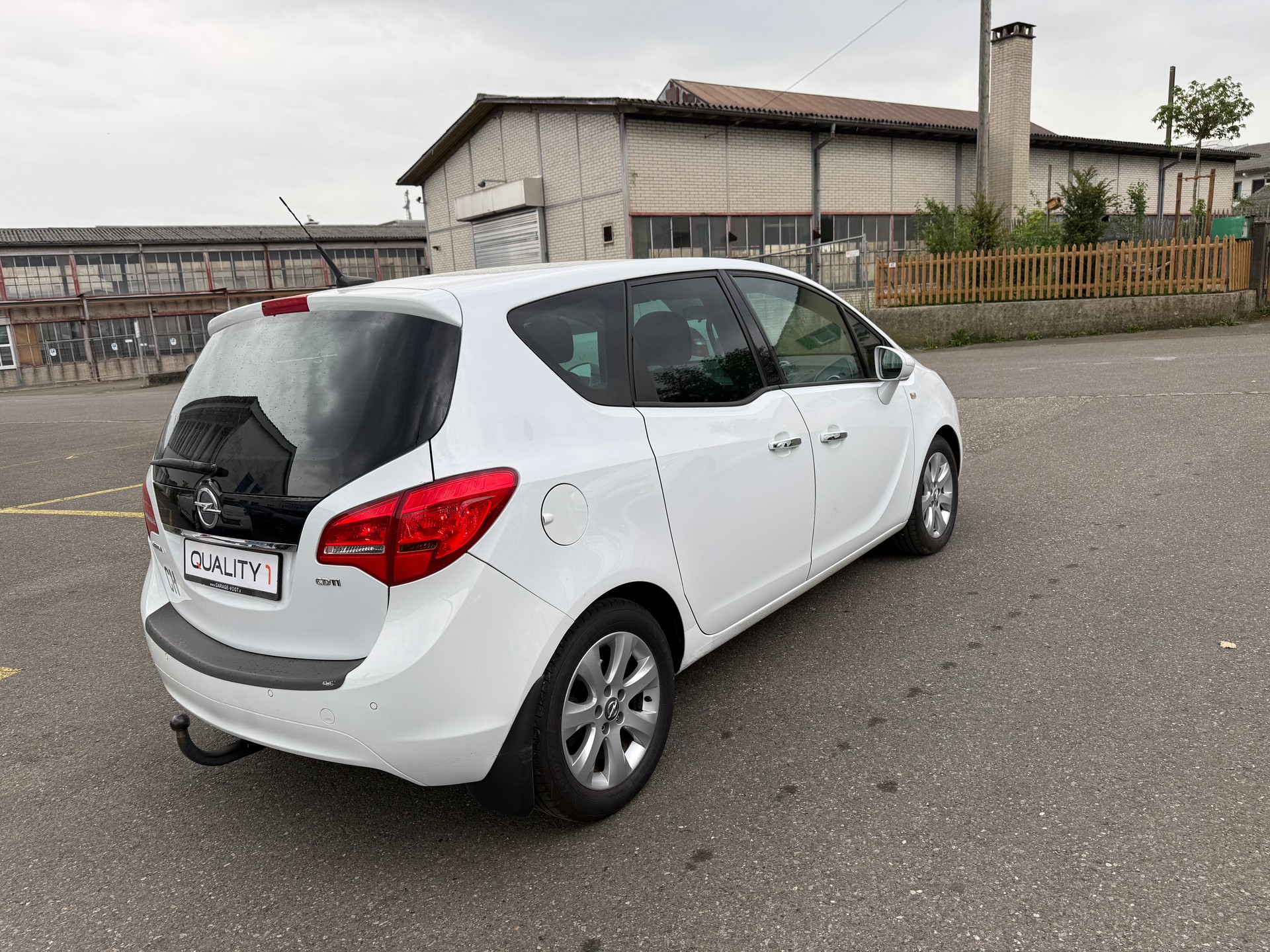 OPEL Meriva 1.7 CDTi Color Edition Automatic-image-4