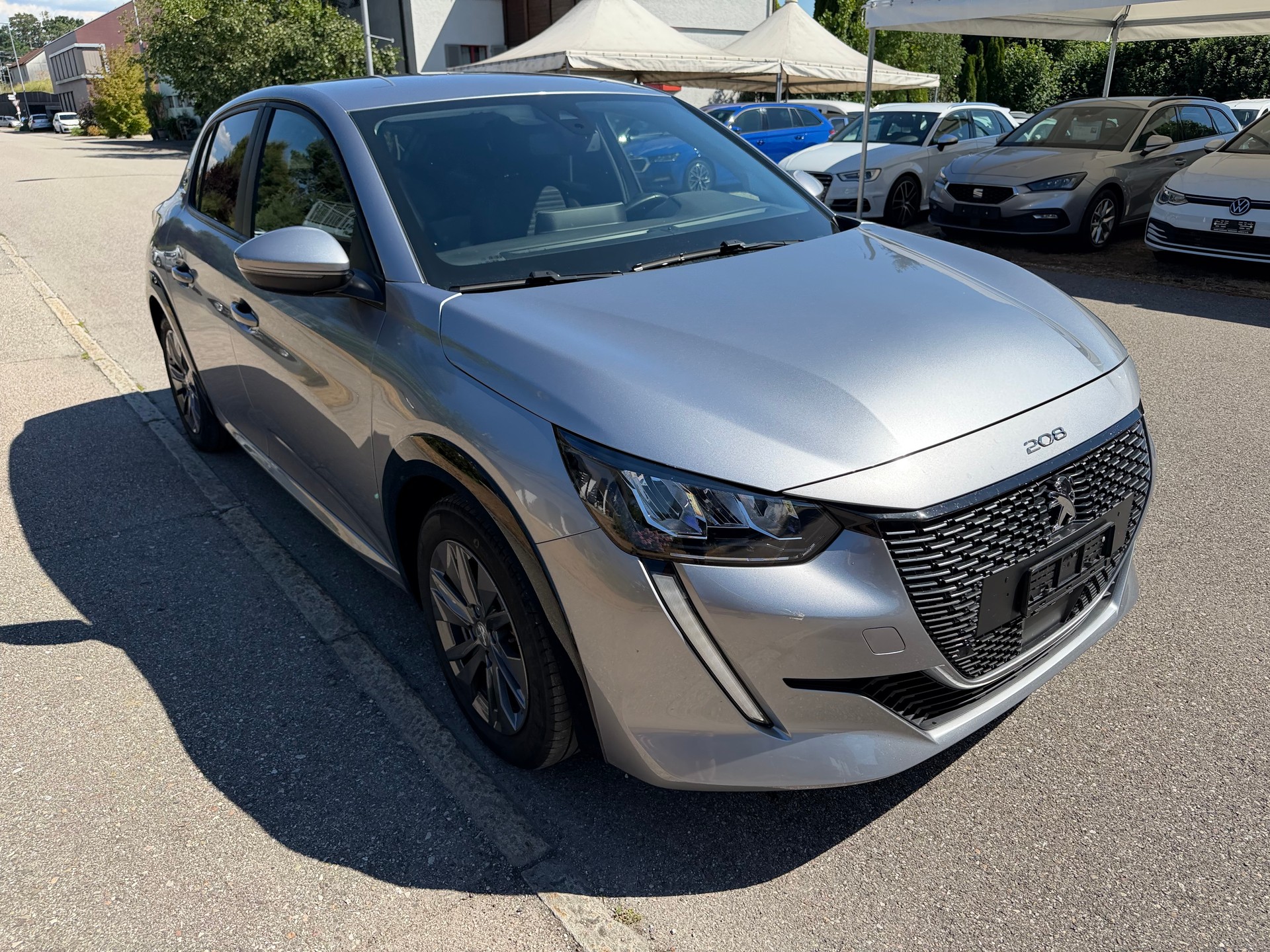 PEUGEOT 208 Elektrik Active-image-0