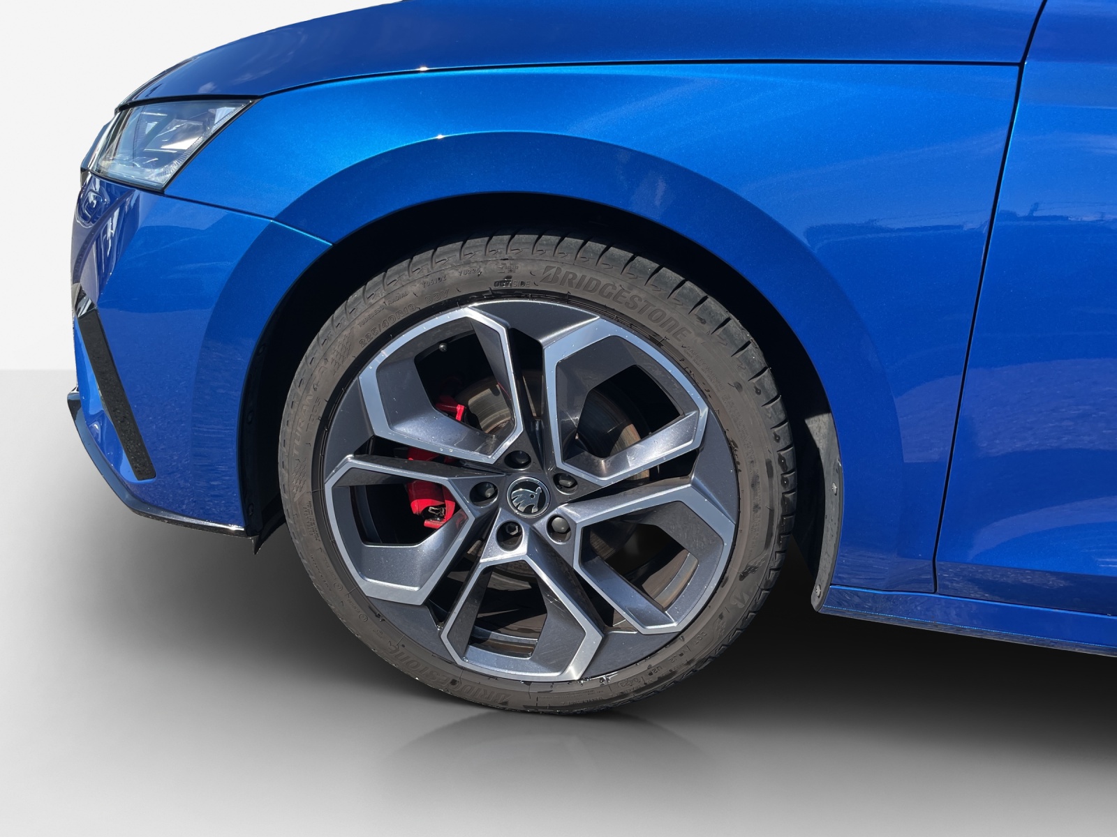 SKODA Octavia Combi 2.0 TDI DSG RS 4x4-image-13