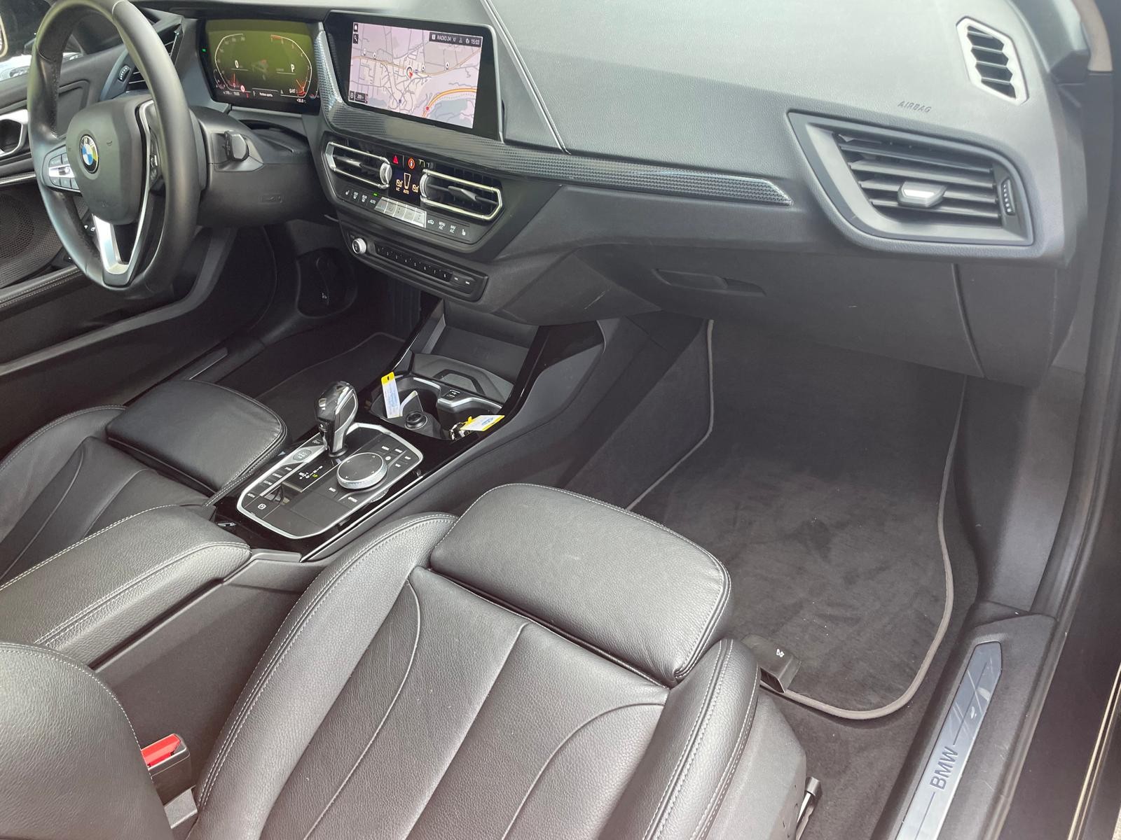 BMW 118i Steptronic-image-12