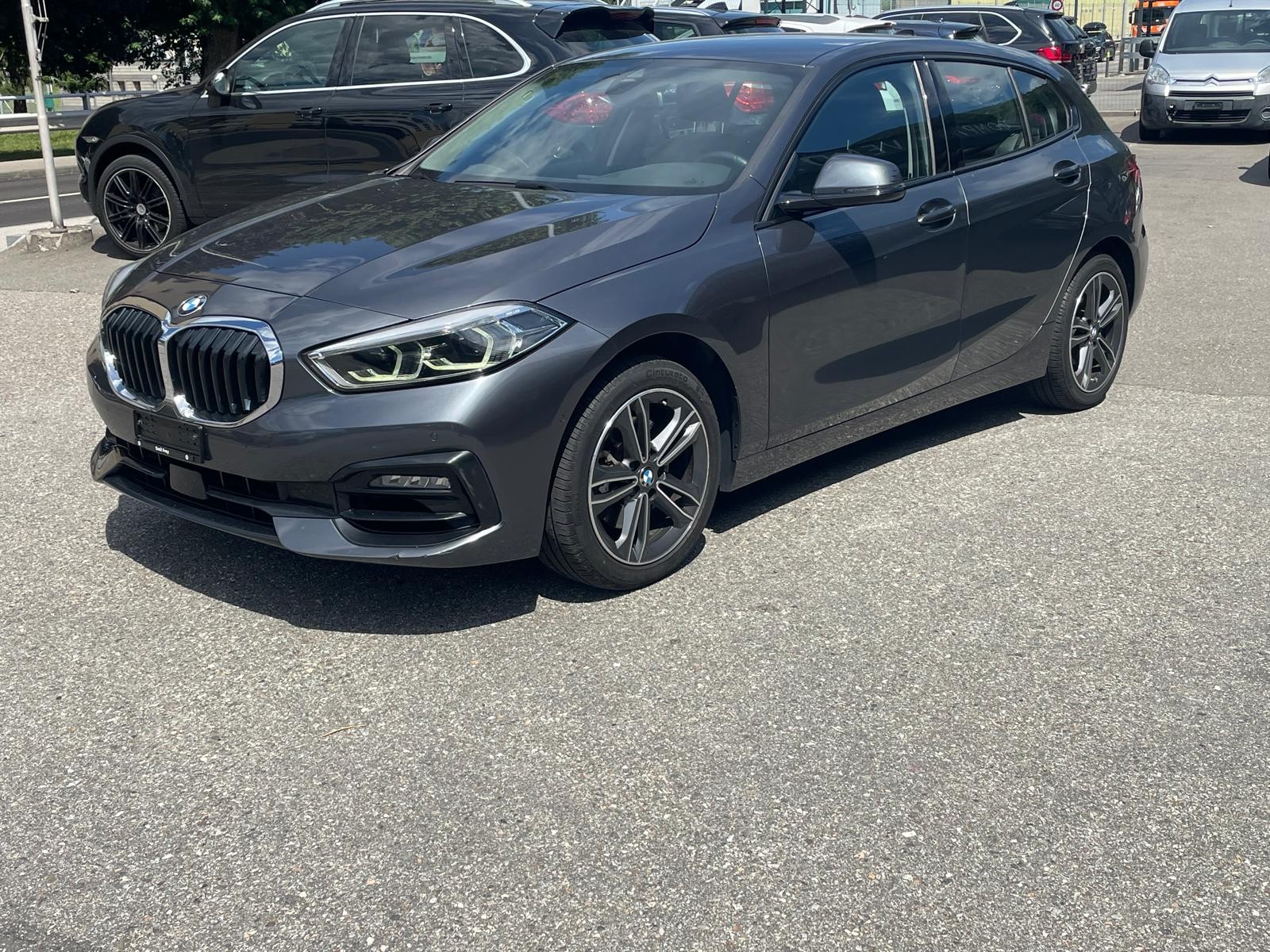BMW 118i Steptronic-image-2