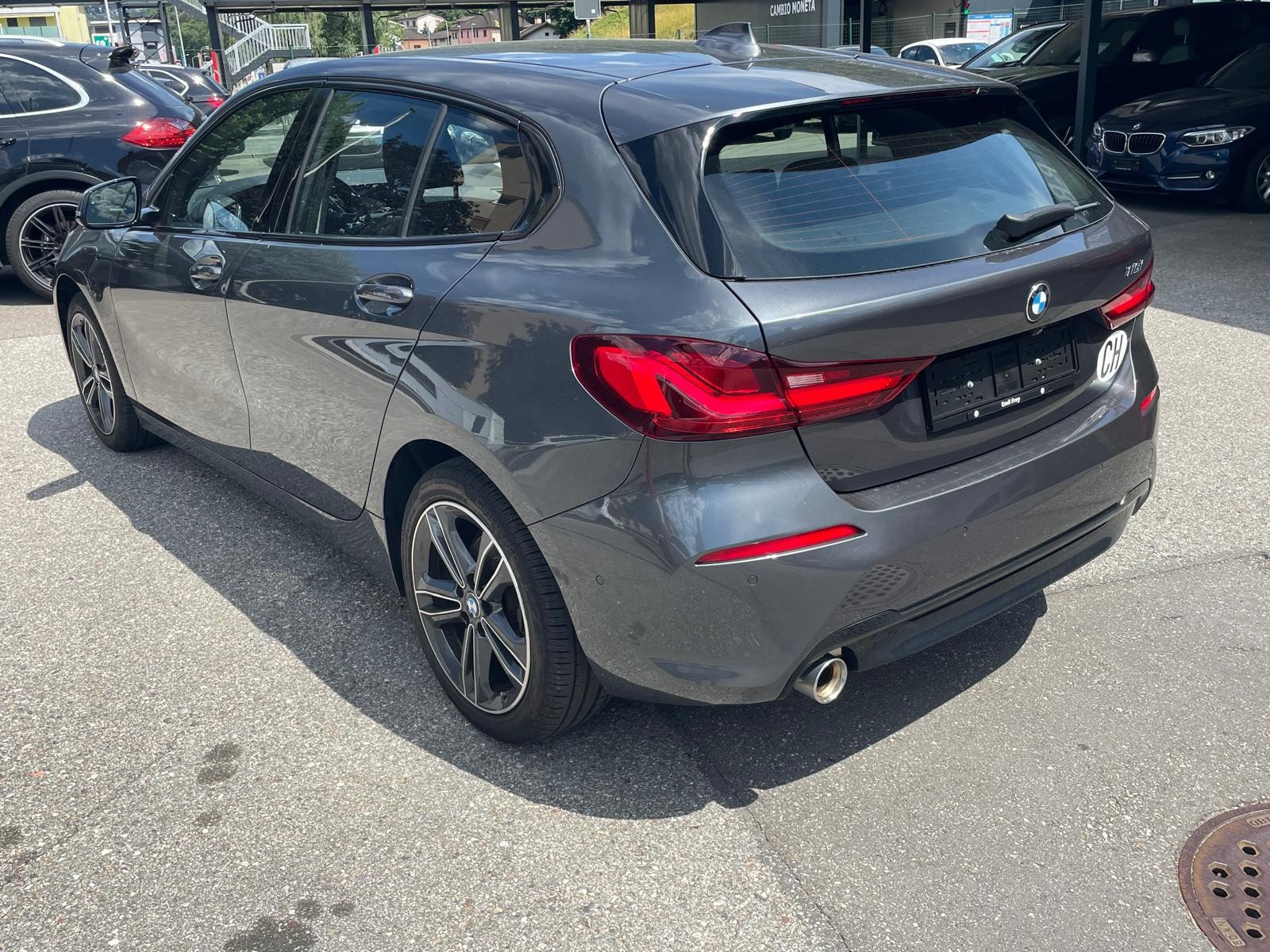 BMW 118i Steptronic-image-8