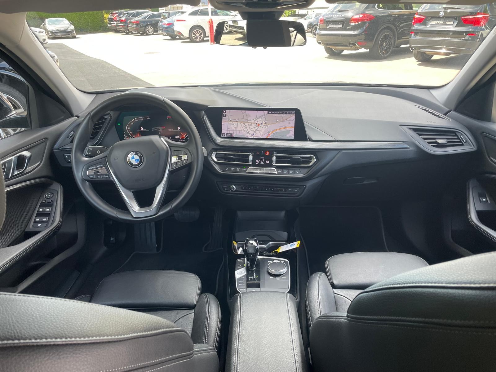BMW 118i Steptronic-image-6