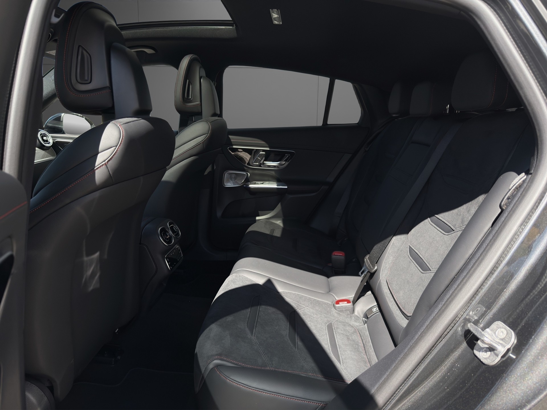 MERCEDES-BENZ GLC Coupé 53 AMG 4Matic 9G-Tronic-image-9