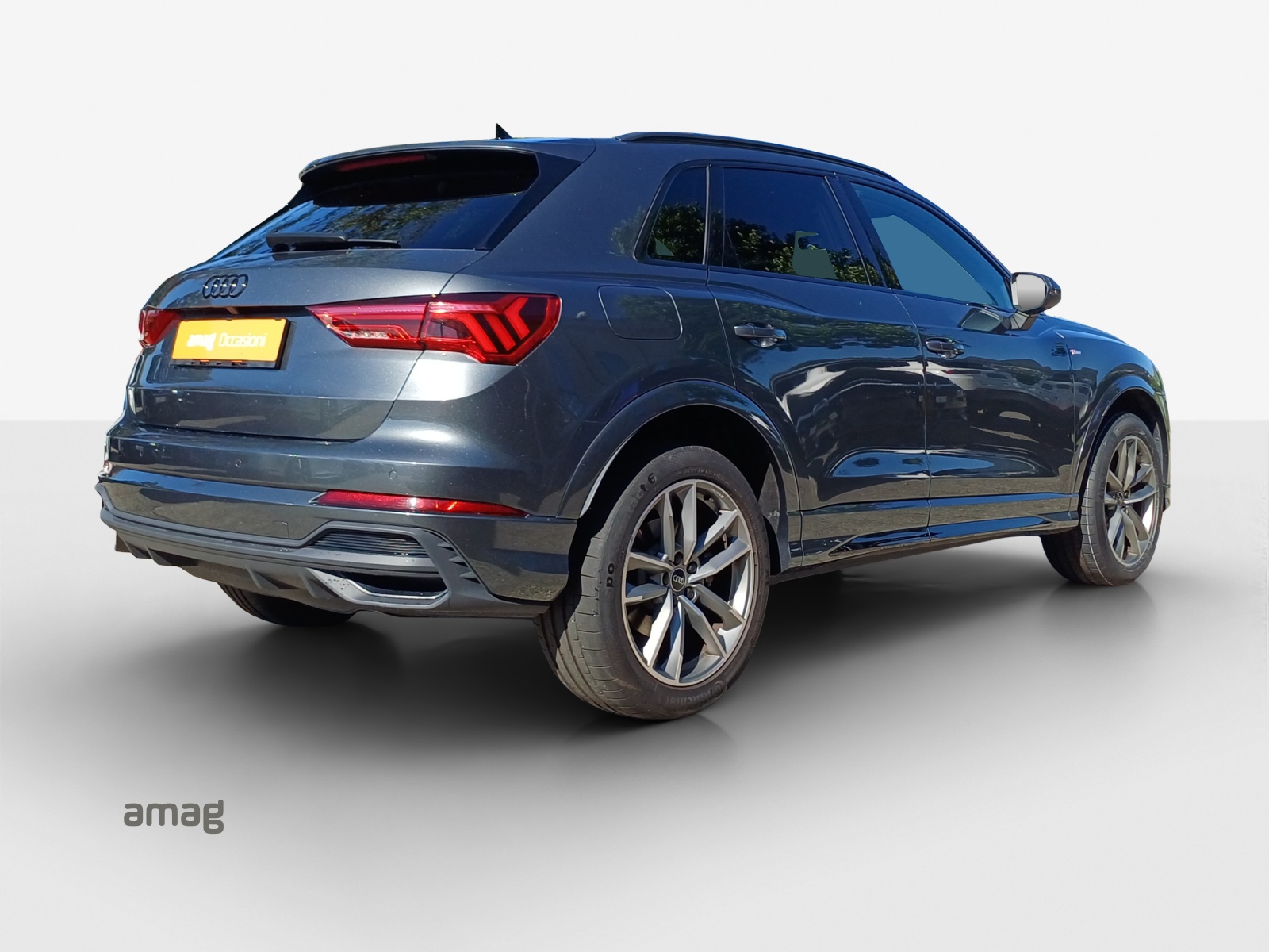 AUDI Q3 45 TFSI e S line S-tronic-image-4