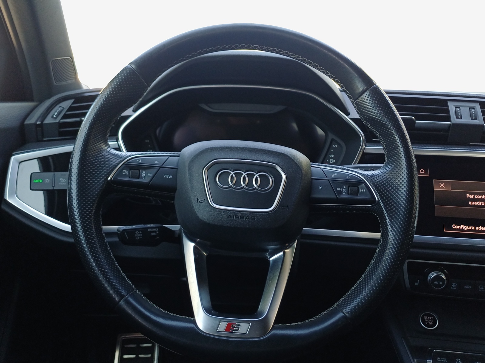 AUDI Q3 45 TFSI e S line S-tronic-image-9