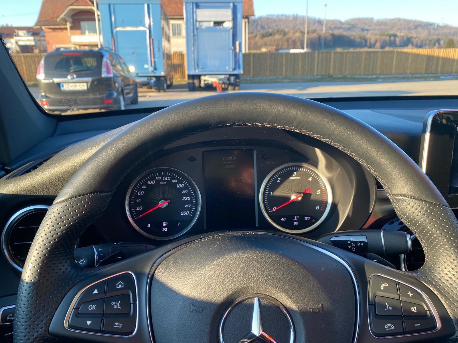 MERCEDES-BENZ GLC 250 d Exclusive 4m-image-4