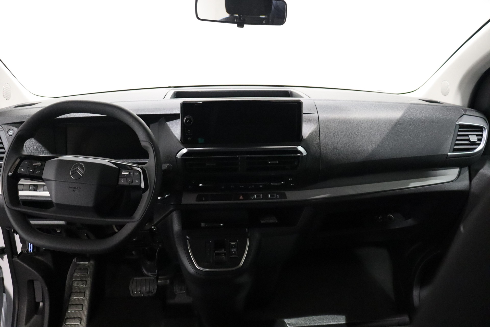CITROEN Spacetourer M 2.0 BlueHDi 180 You S/S-image-6