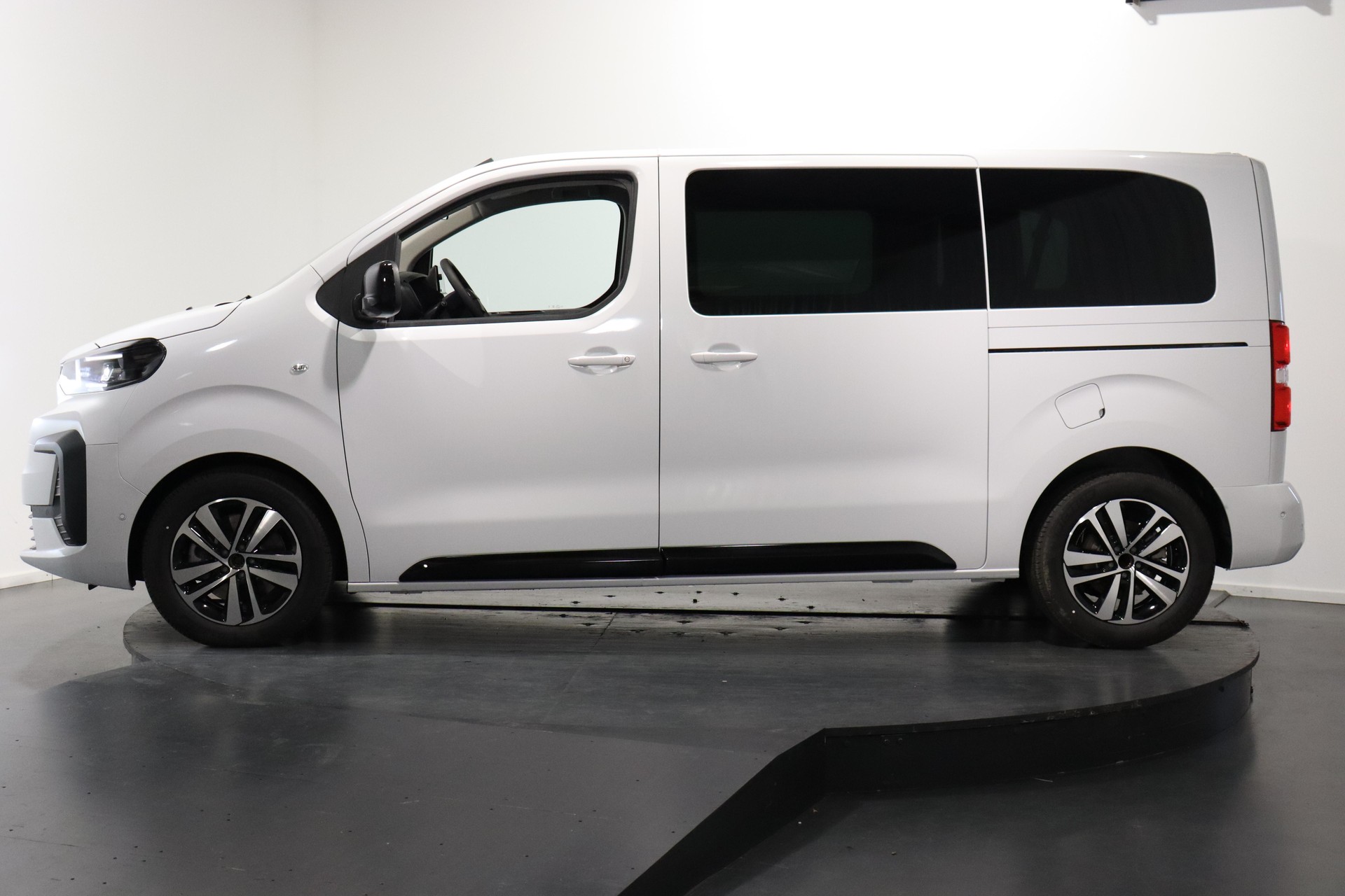 CITROEN Spacetourer M 2.0 BlueHDi 180 You S/S-showroom-element-1