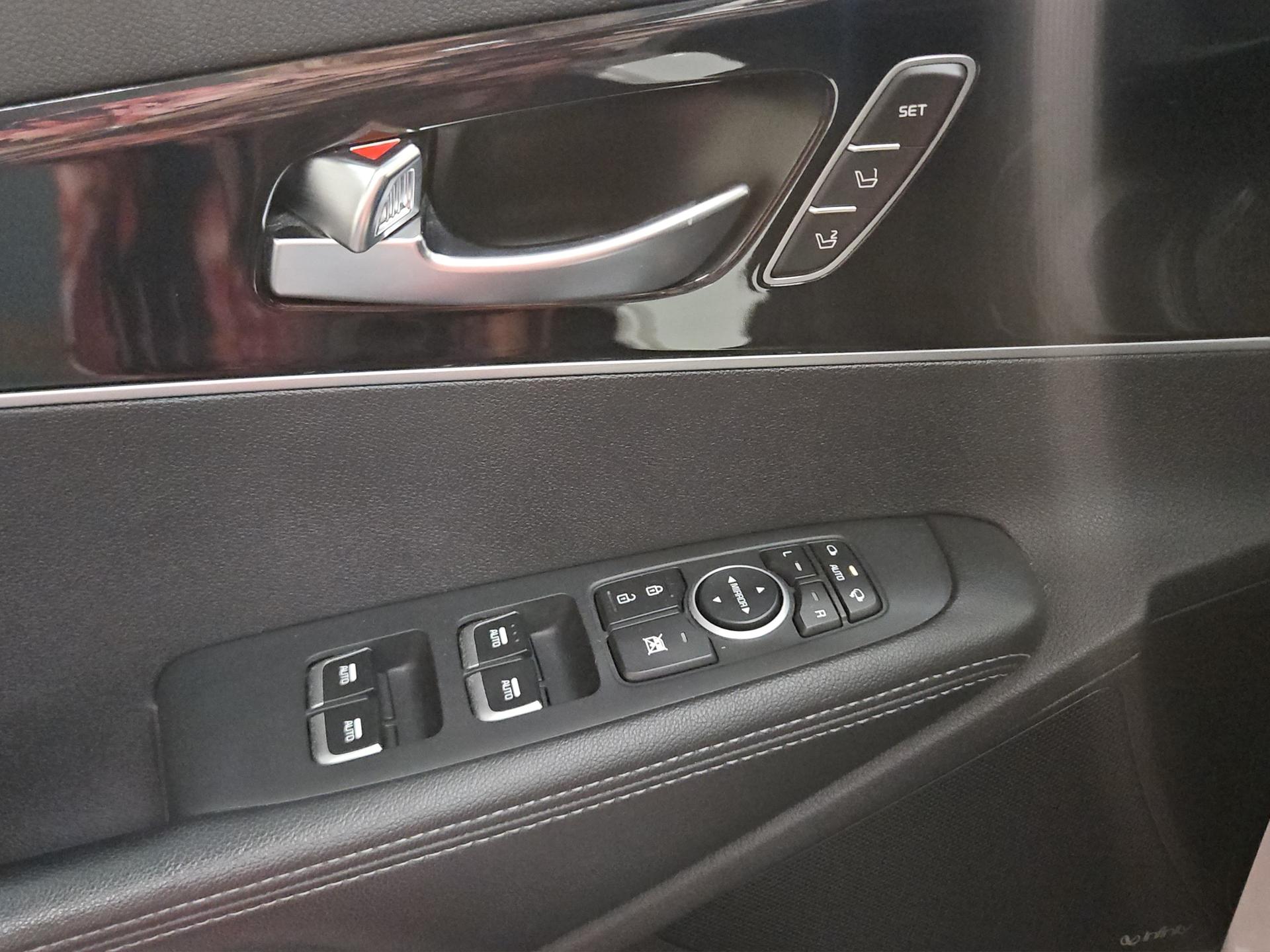 KIA Sorento 2.2 CRDI Style 7P. Automatic-image-20