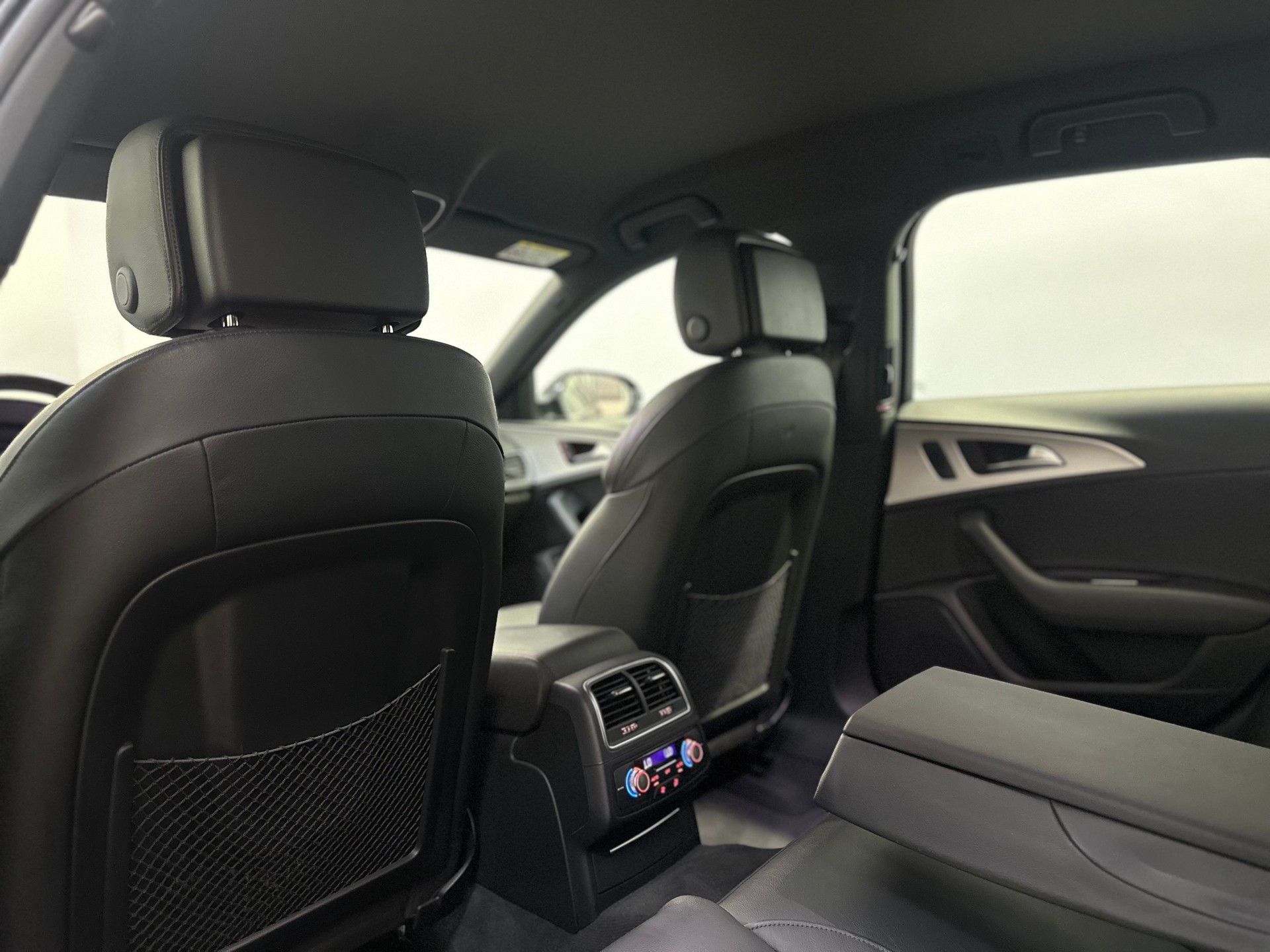 AUDI A6 Avant 3.0 TDI V6 quattro S-tronic-image-17