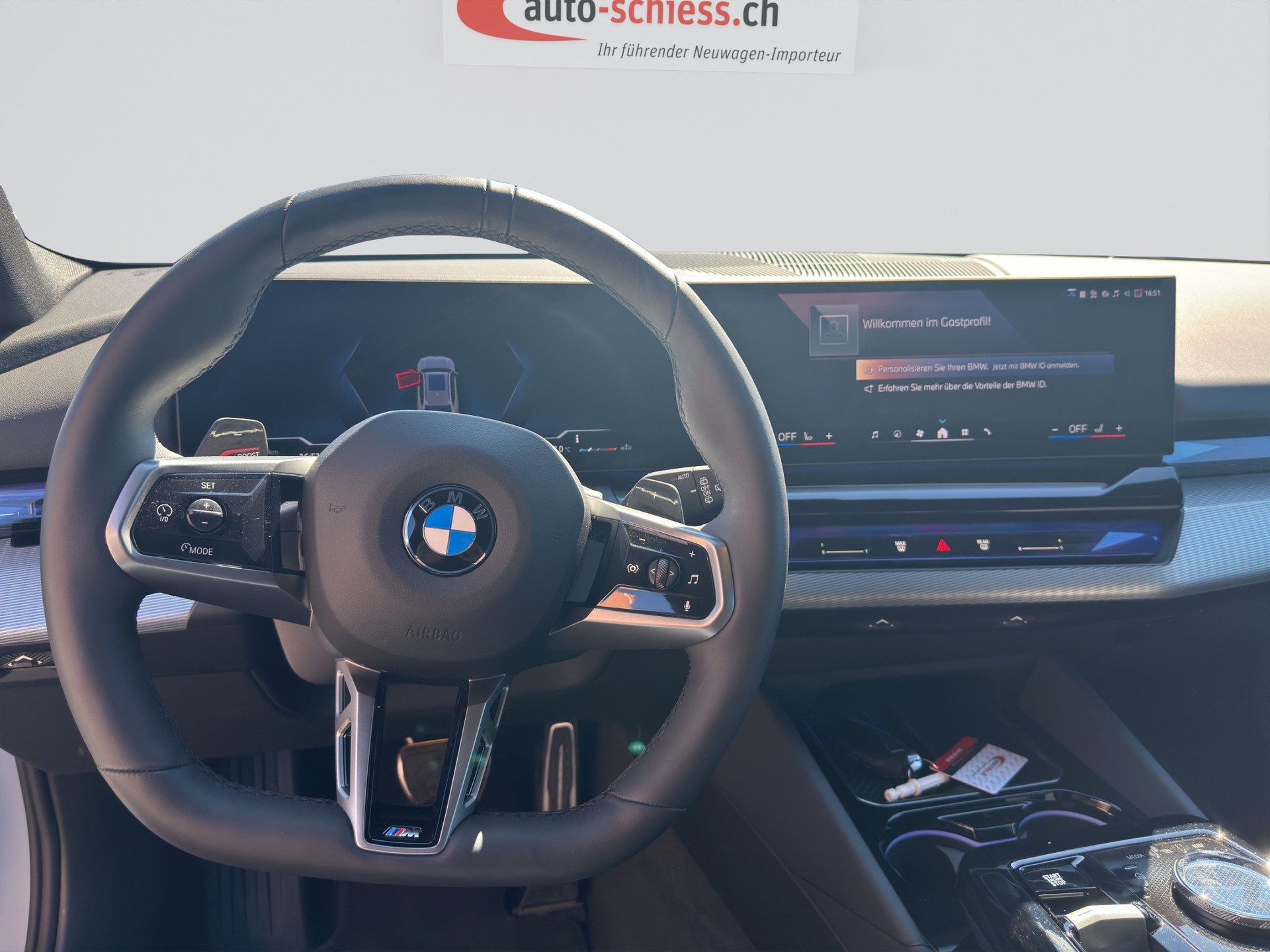 BMW 520d M Sport Pro 48V Touring Steptronic sDrive-image-10