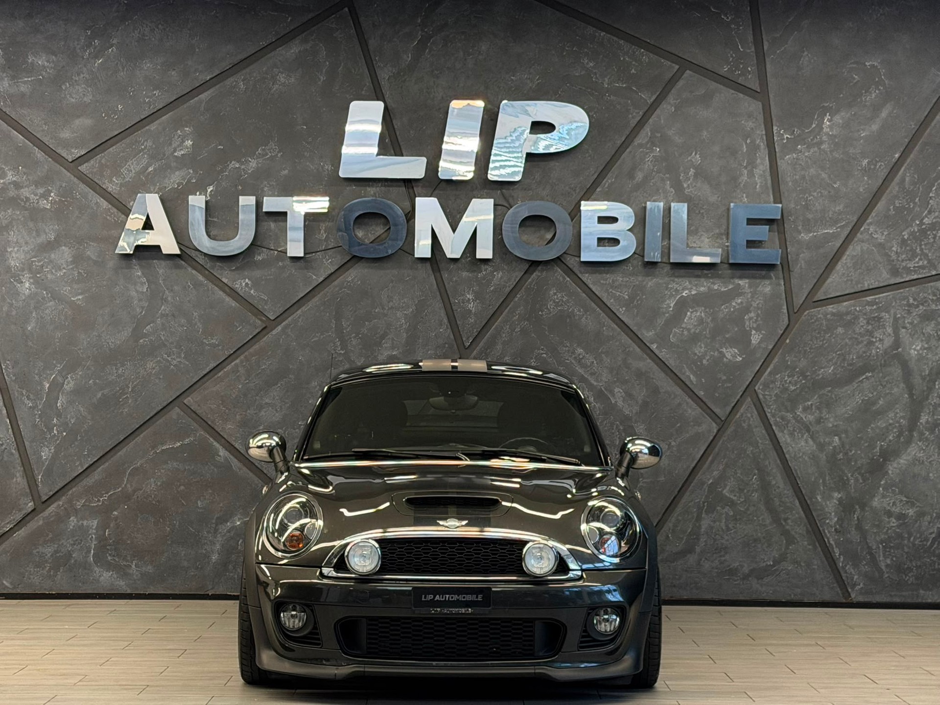 MINI Cooper S Coupé-showroom-element-1