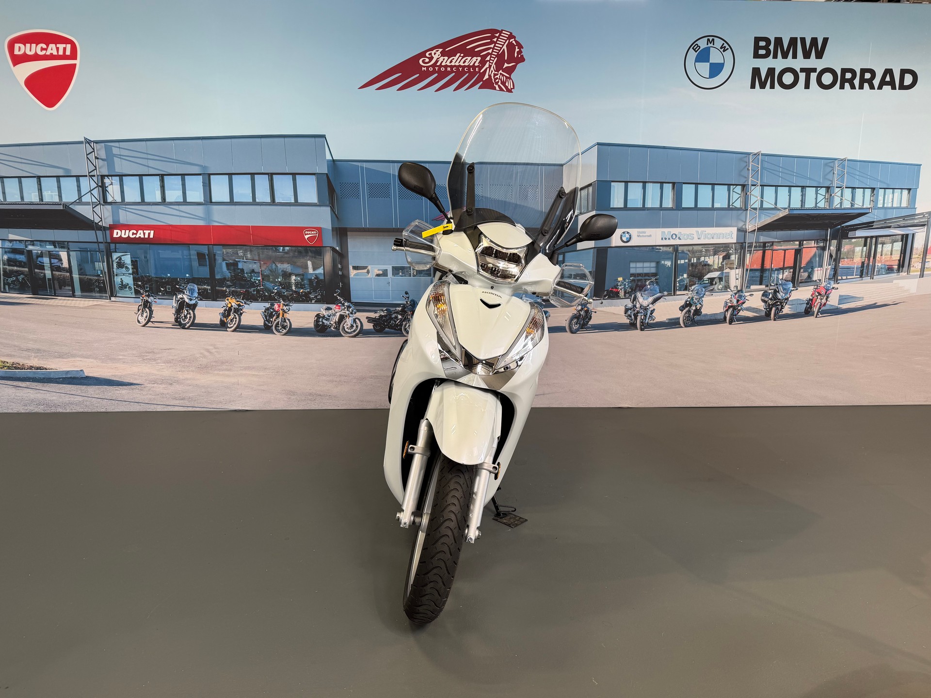 HONDA SH 300 i ABS-showroom-element-1