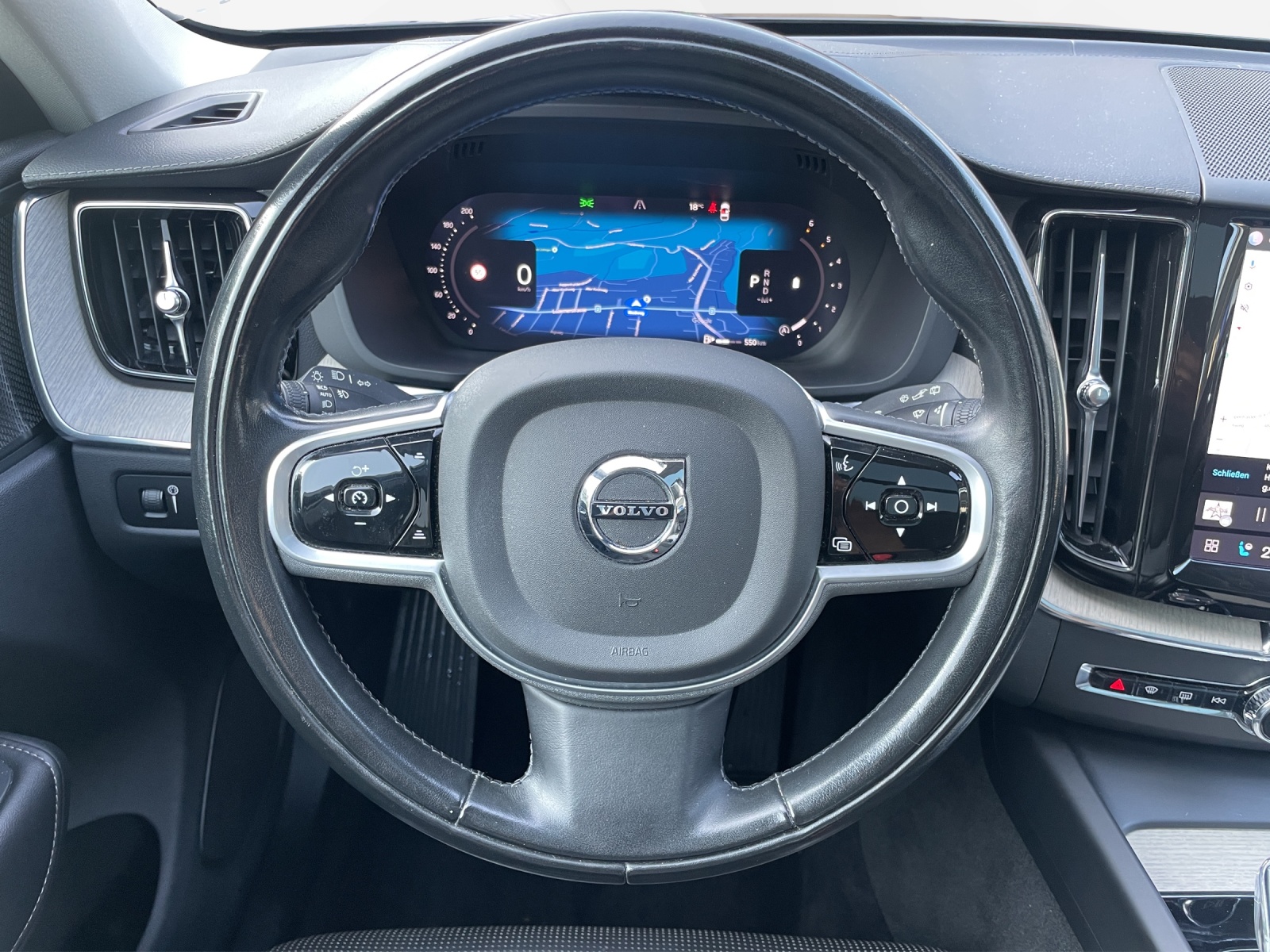 VOLVO XC60 2.0 B4 MH Inscription AWD-image-11