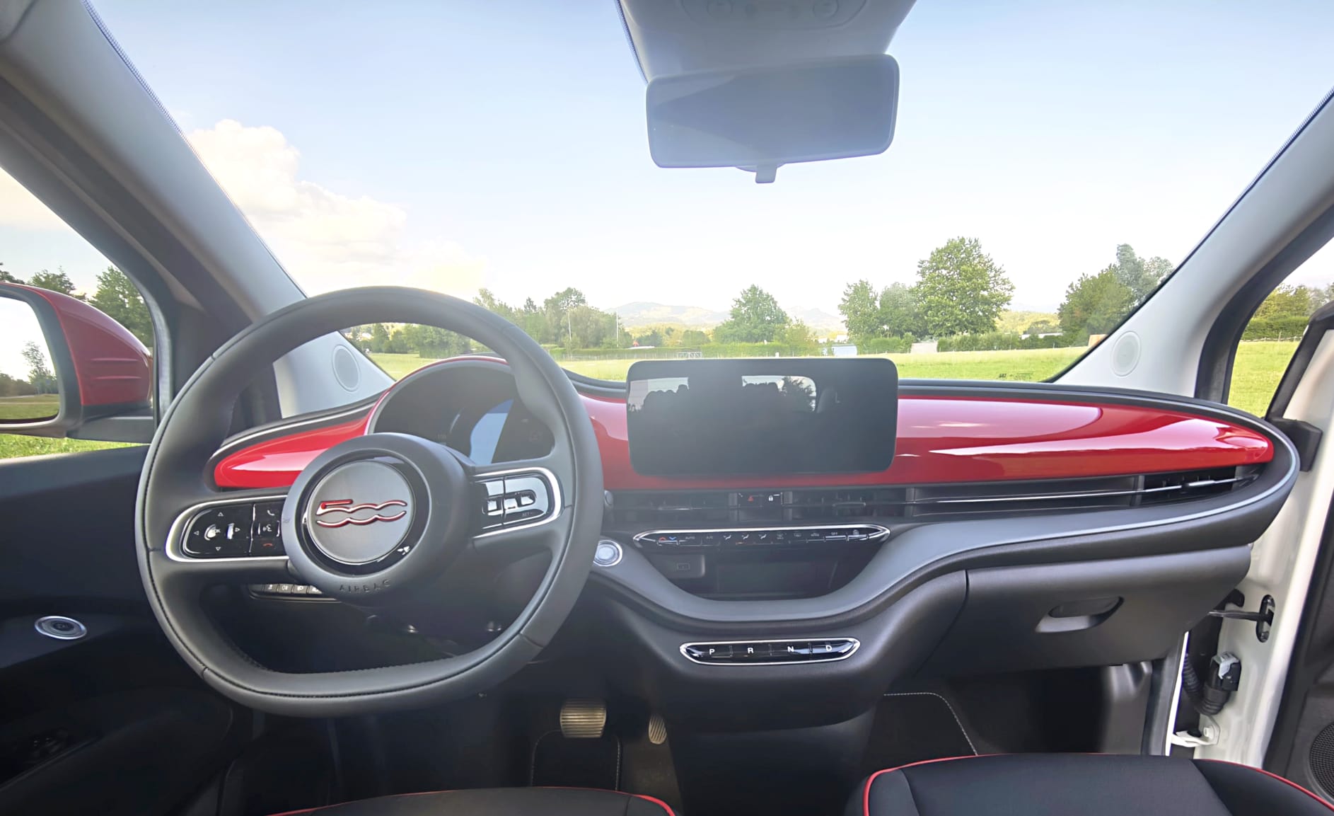 FIAT 500e C Red Swiss Edition (Rarität)-image-17