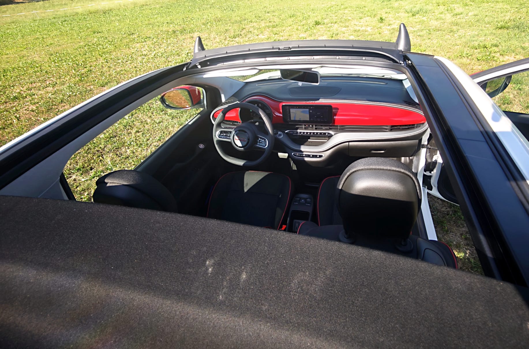 FIAT 500e C Red Swiss Edition (Rarität)-image-14