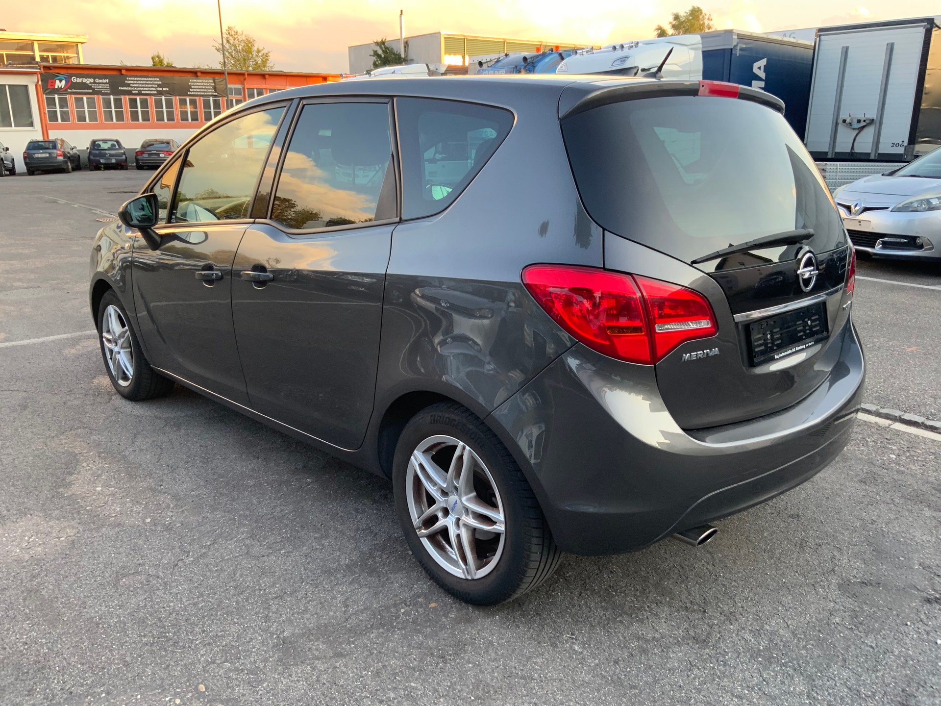 OPEL Meriva 1.4 Turbo Cosmo-image-5