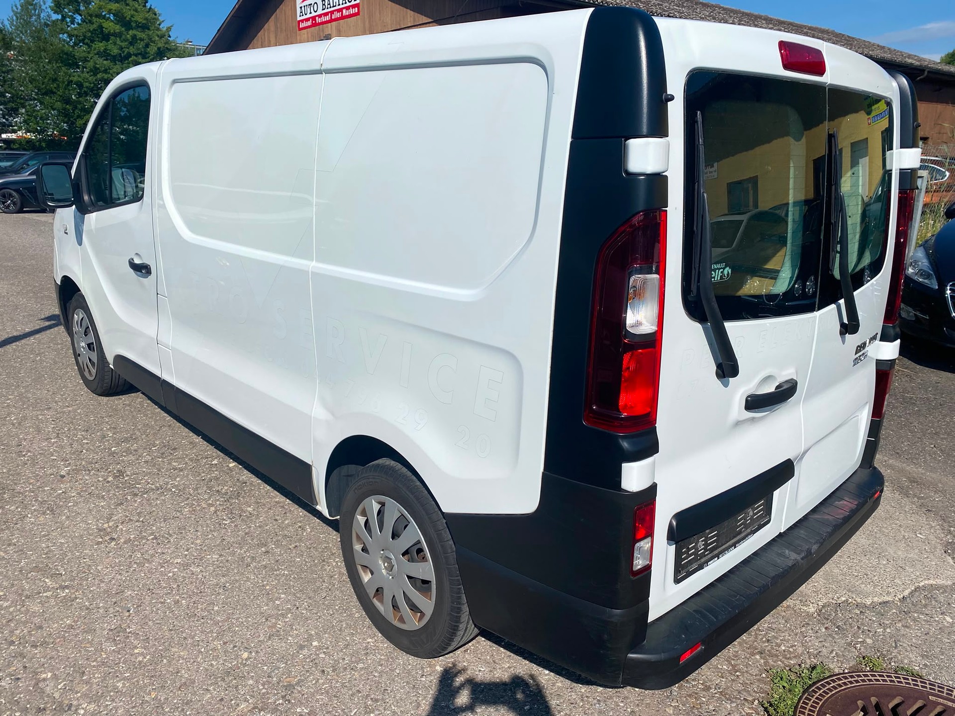 RENAULT Trafic 1.6 dCi 95 2.9t Pro+ Business Kühlfahr.L1H1-image-9