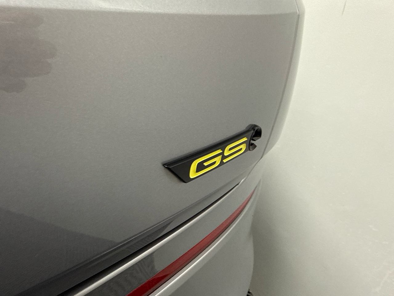 OPEL Grandland 1.6 Hybrid4 GS Line Automatik-image-14