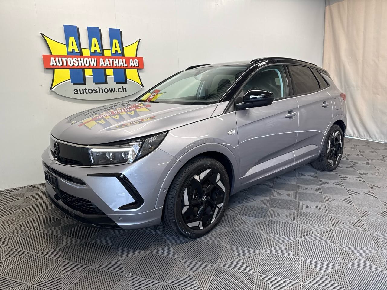 OPEL Grandland 1.6 Hybrid4 GS Line Automatik