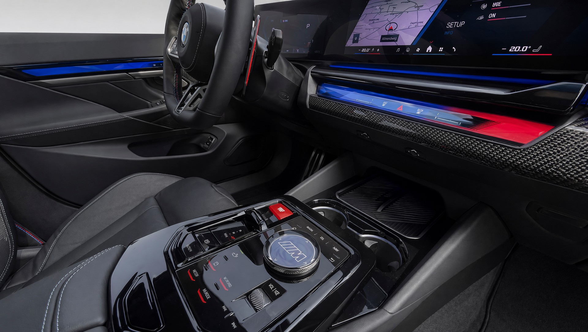 BMW M5 xDrive Touring-image-9