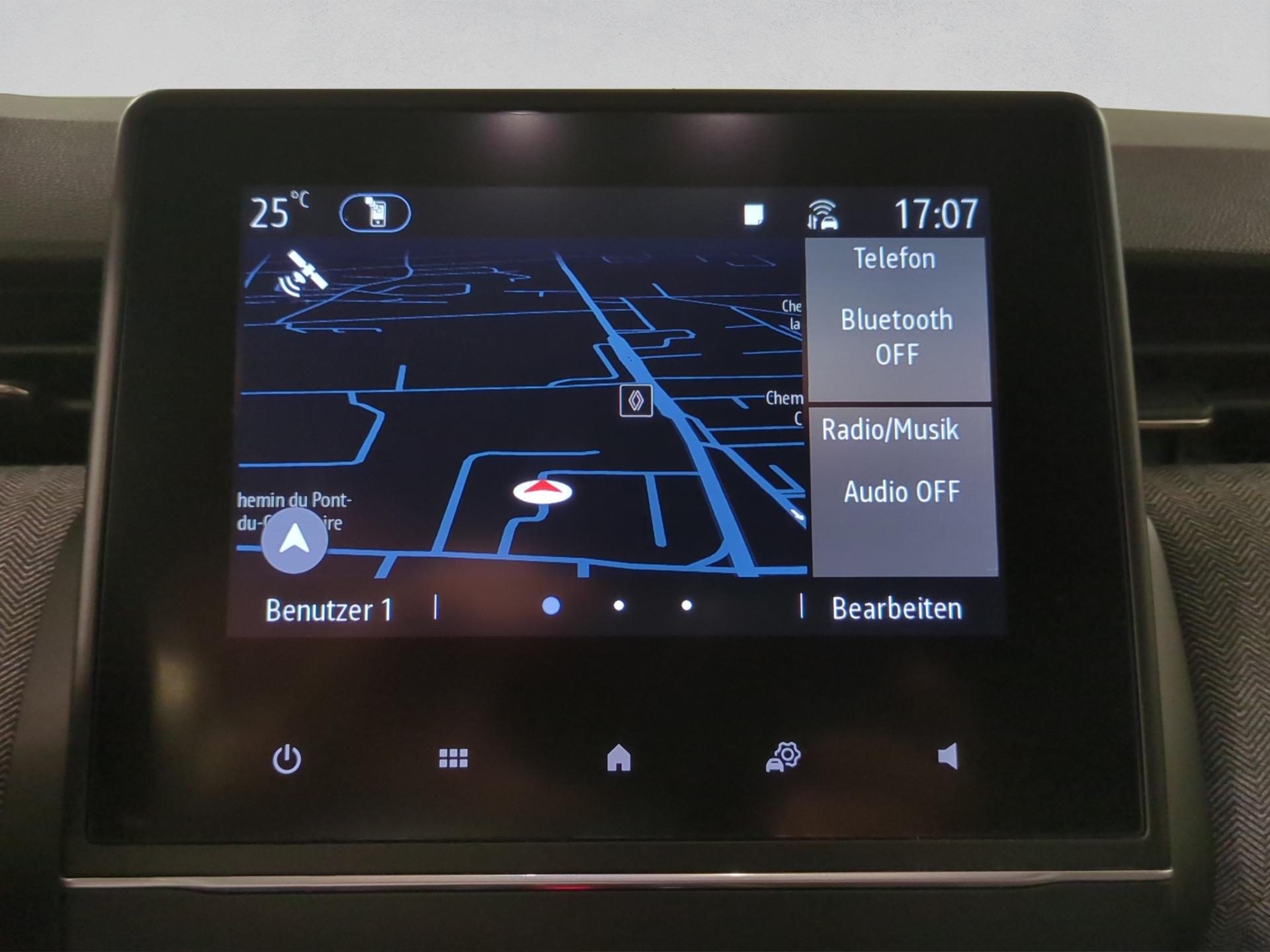 RENAULT Clio 1.0 Techno-image-12
