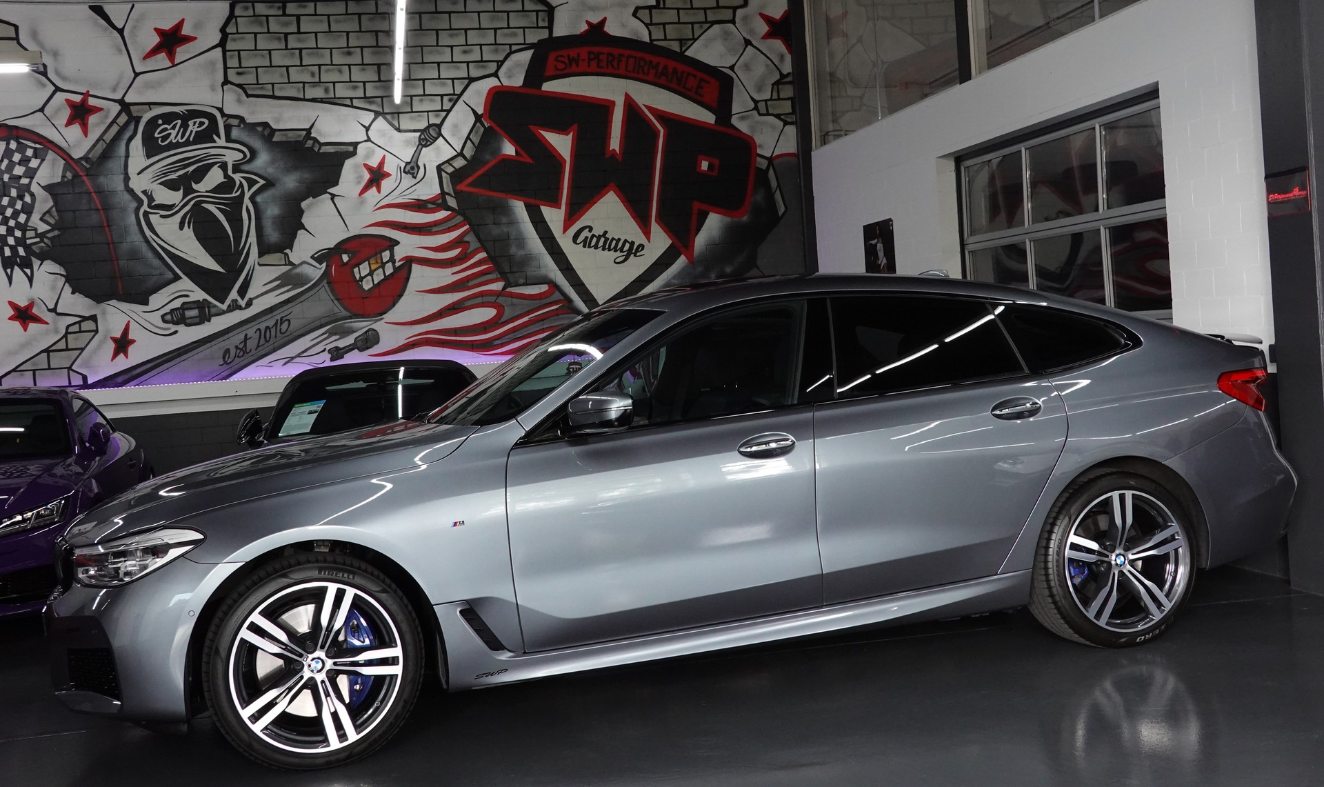 BMW 630d GT X-DRIVE SPORT LINE STEPTRONIC CH-FZ ON TOP-showroom-element-1