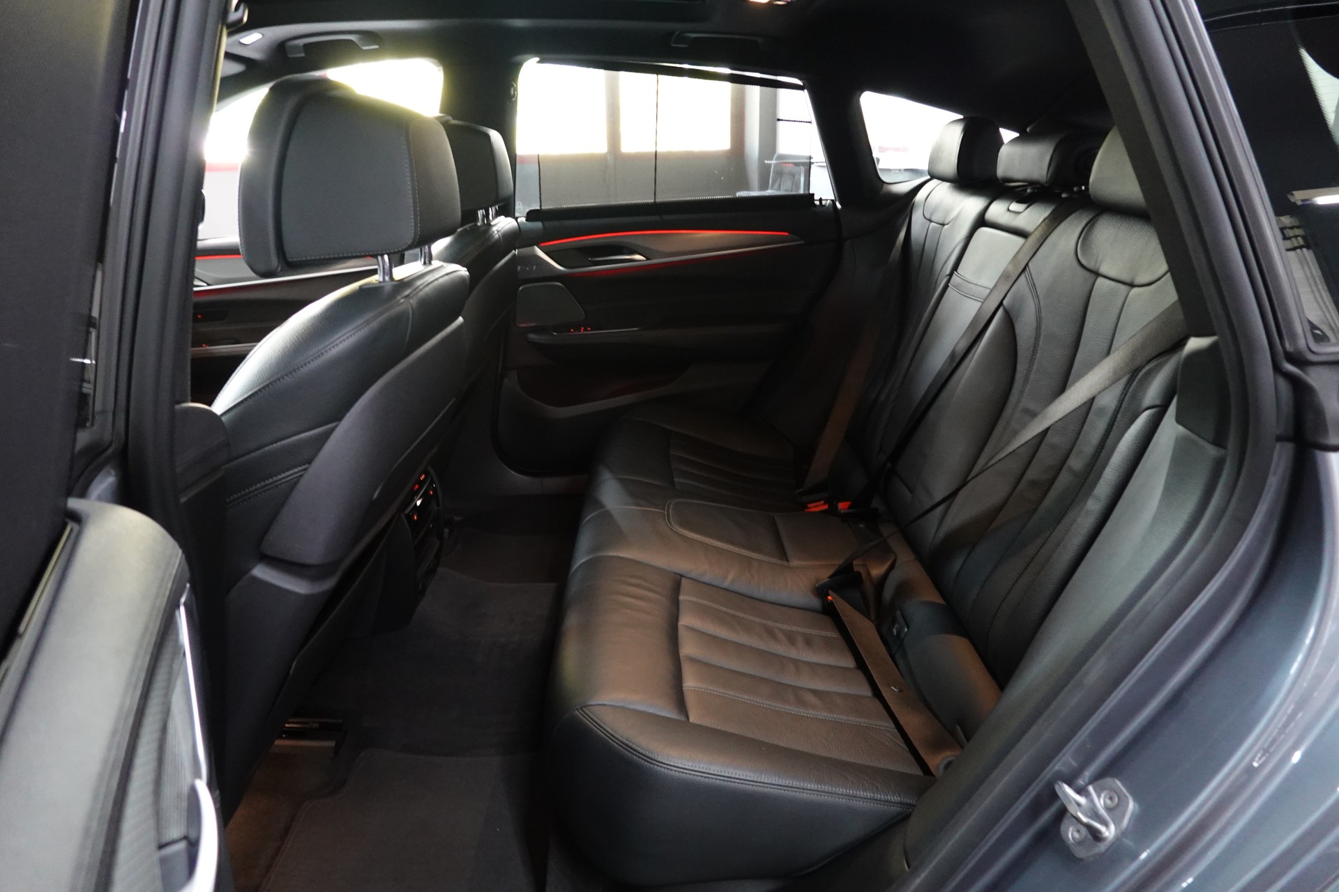 BMW 630d GT X-DRIVE SPORT LINE STEPTRONIC CH-FZ ON TOP-image-39