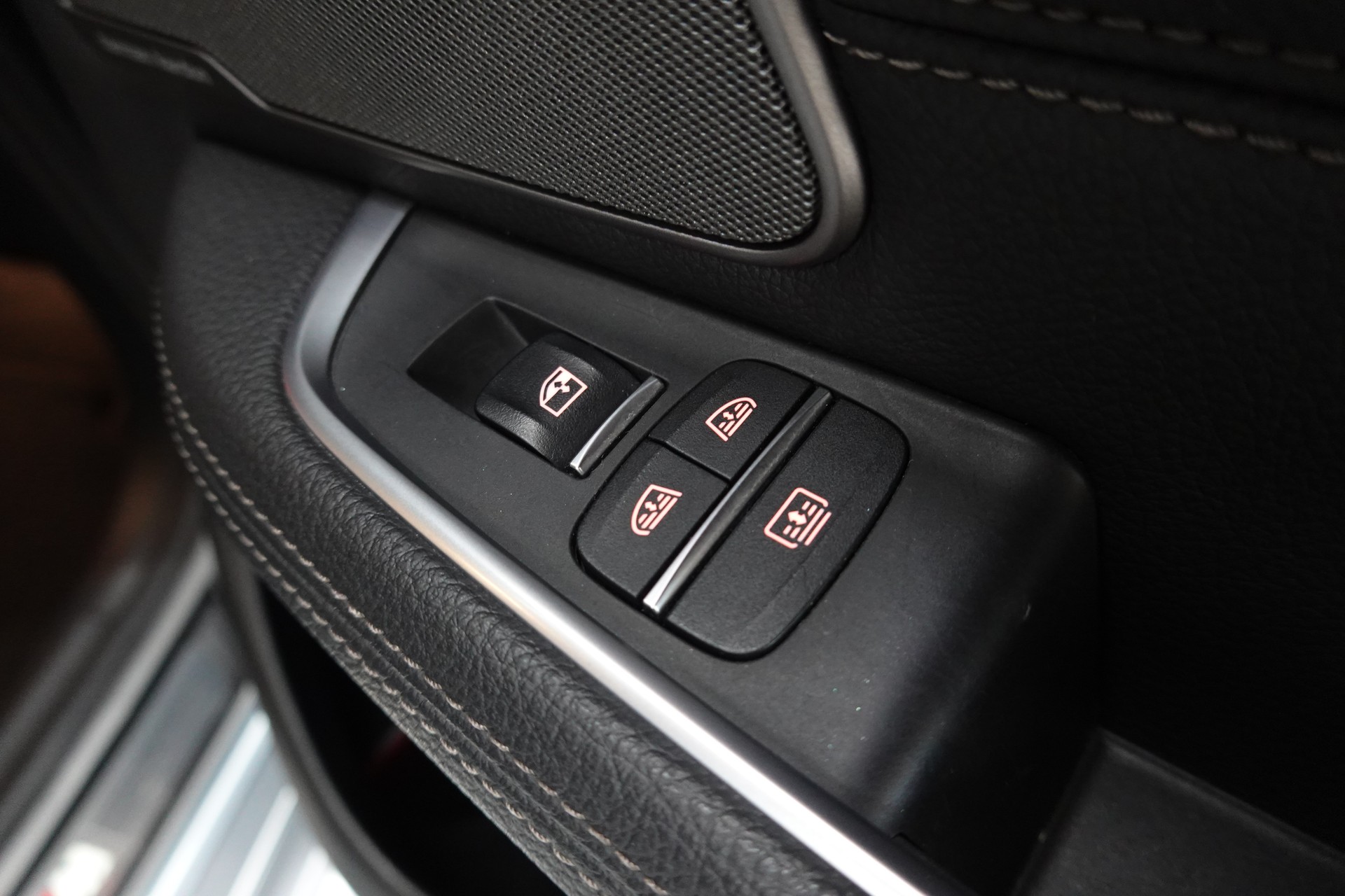 BMW 630d GT X-DRIVE SPORT LINE STEPTRONIC CH-FZ ON TOP-image-45