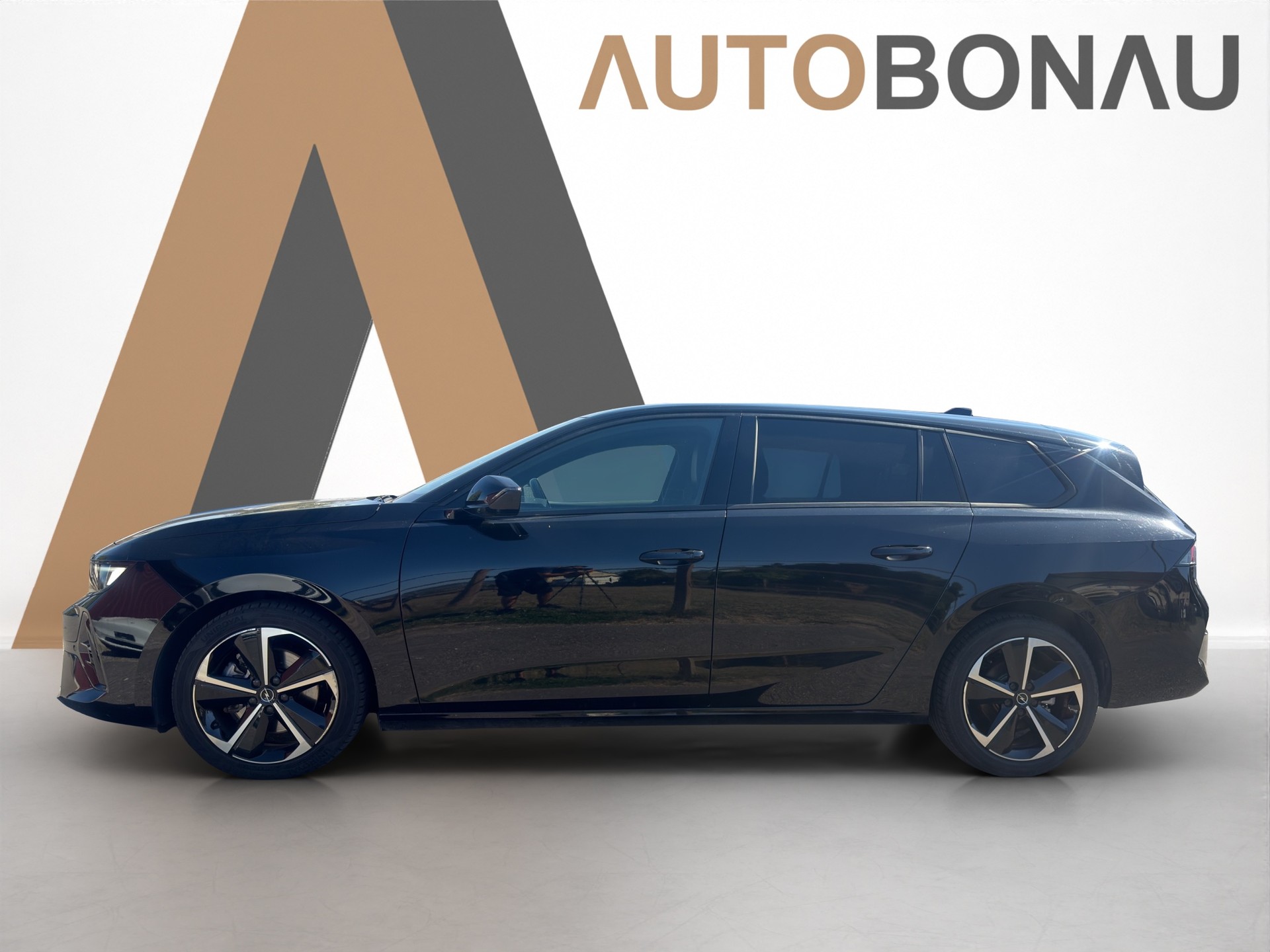 OPEL Astra Sports Tourer 1.2 T 130 GS-showroom-element-1