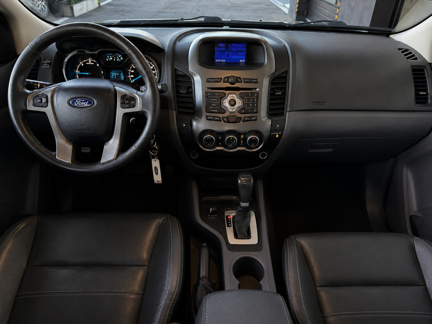 FORD Ranger LTD 2.2 TDCi 4x4 A-image-8