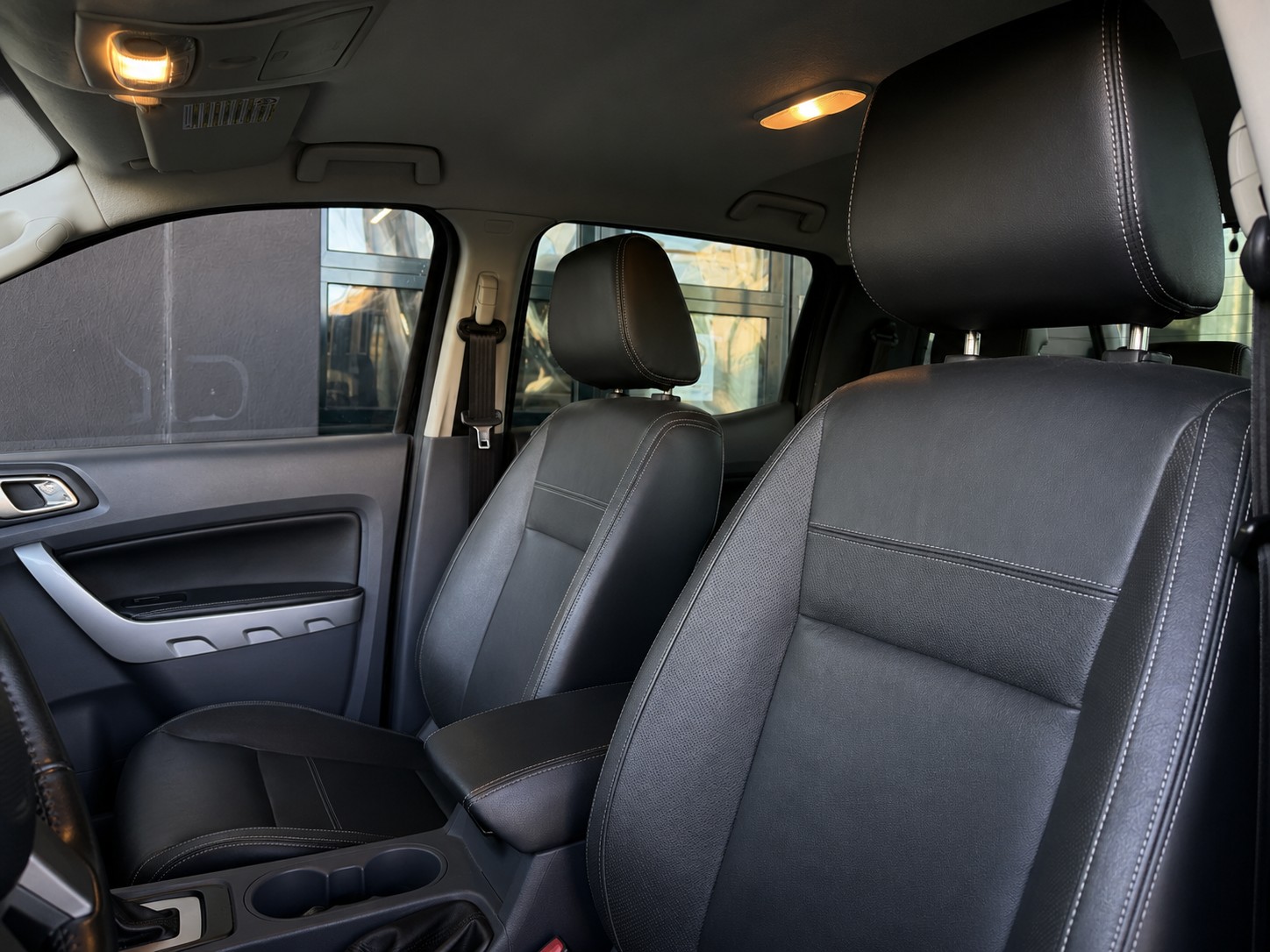 FORD Ranger LTD 2.2 TDCi 4x4 A-image-14