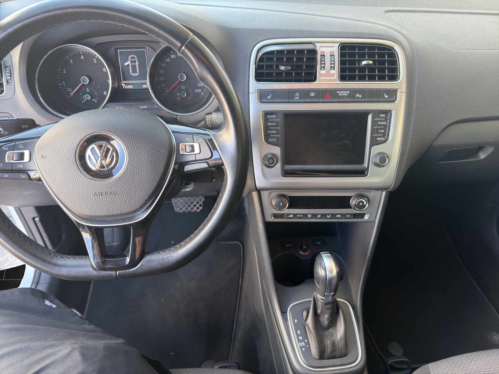 VW Polo 1.2 TSI BMT Comfortline DSG-image-10